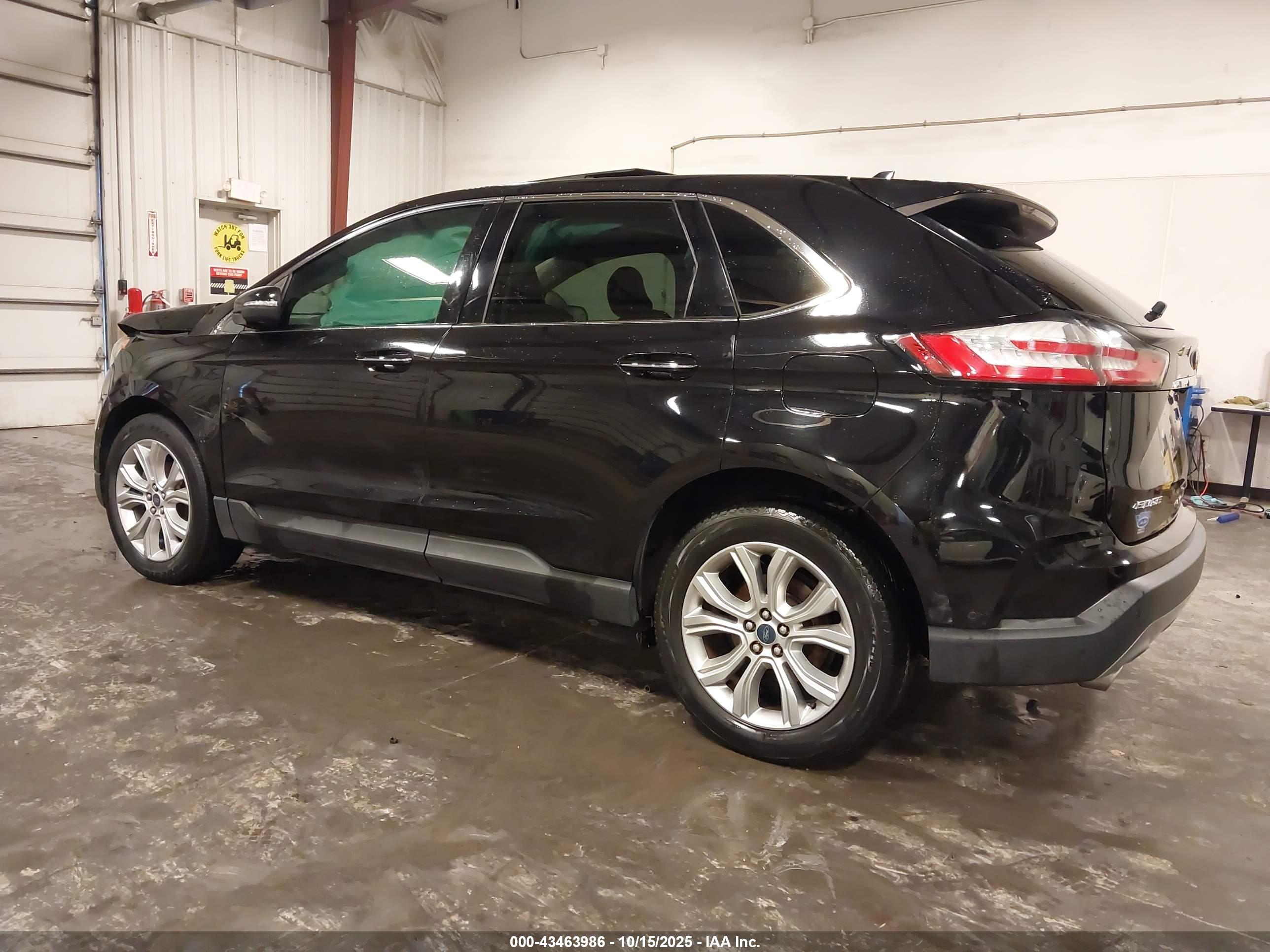 FORD EDGE image 3