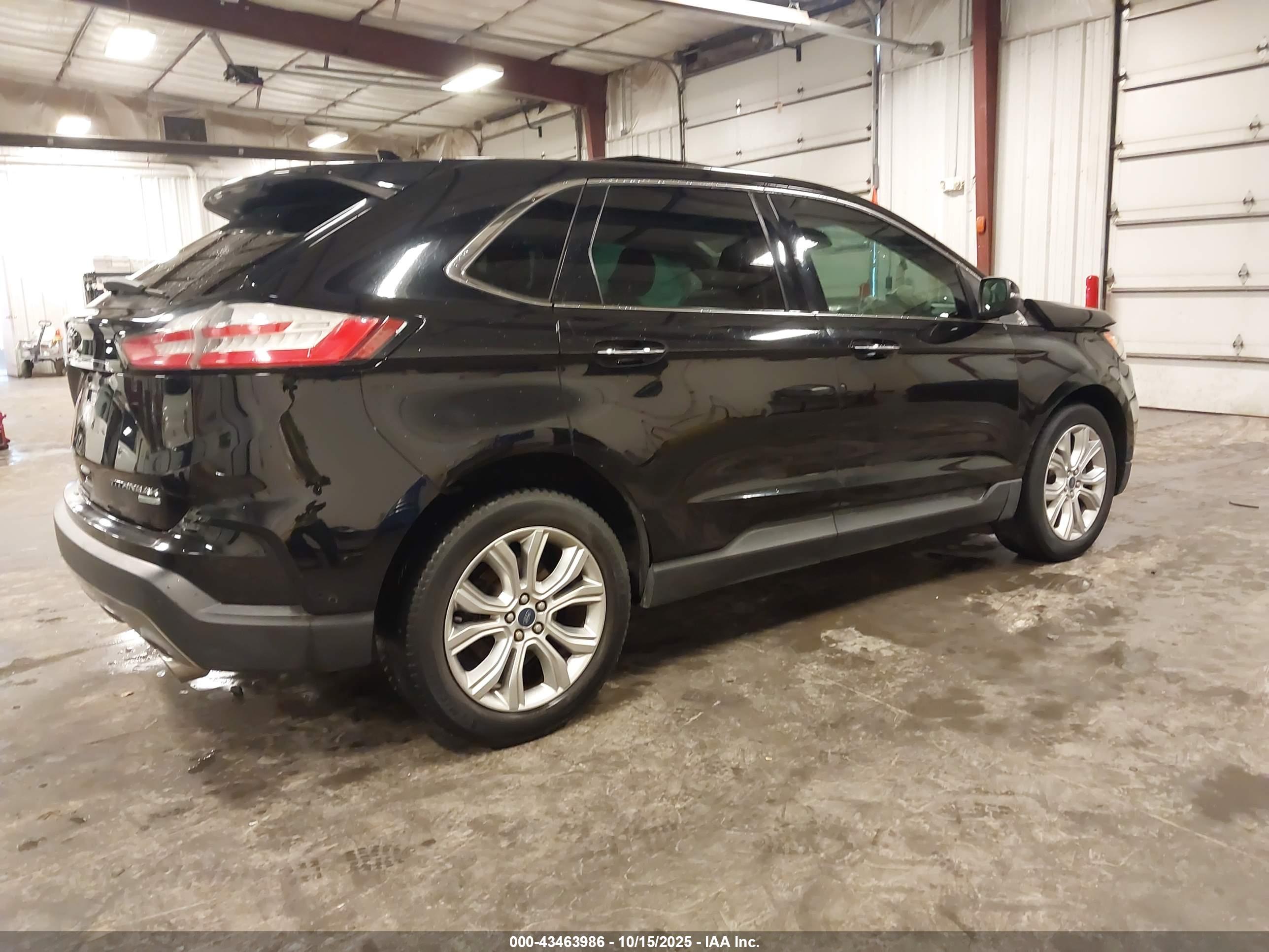 FORD EDGE image 4