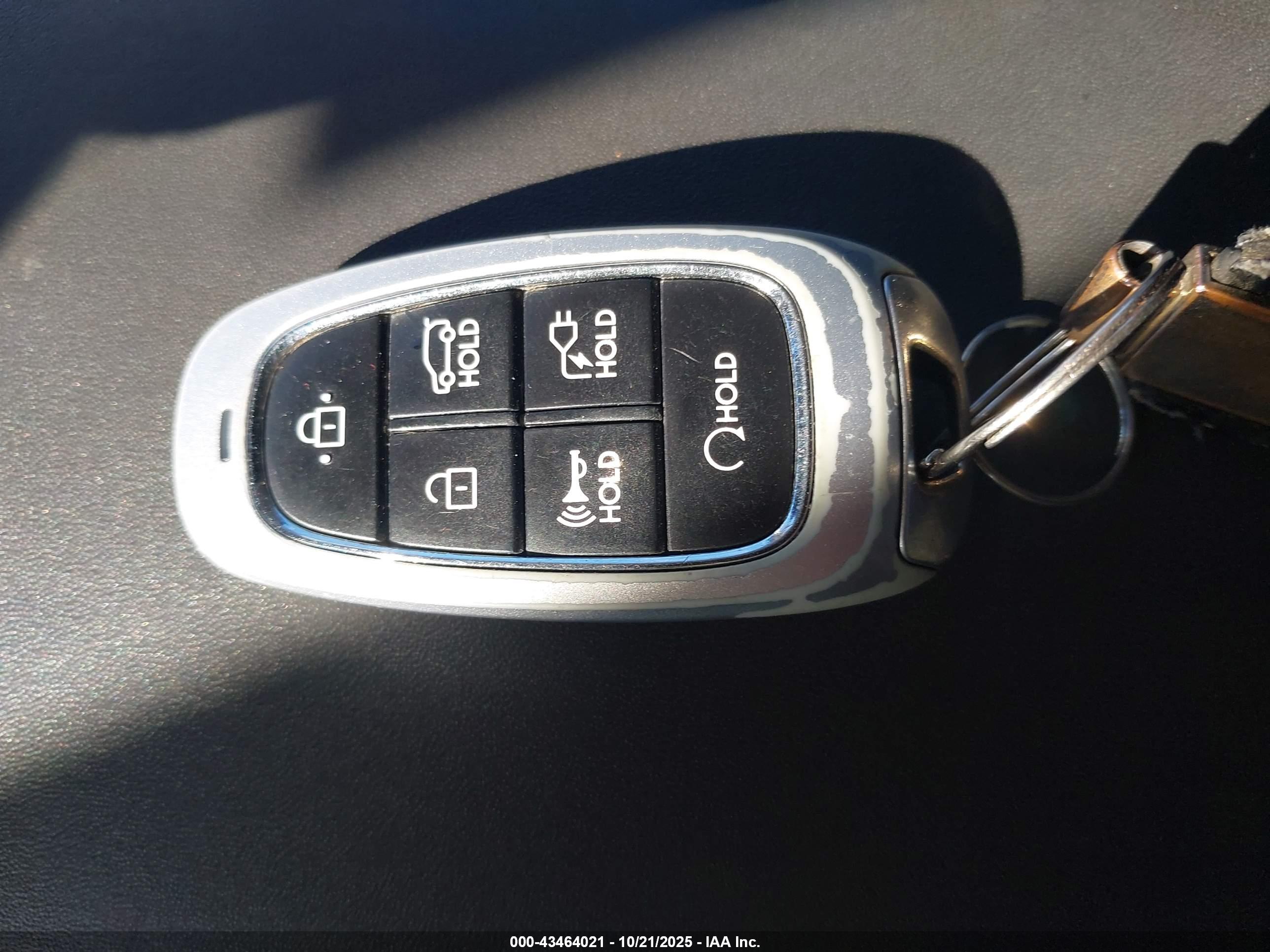 HYUNDAI IONIQ image 11