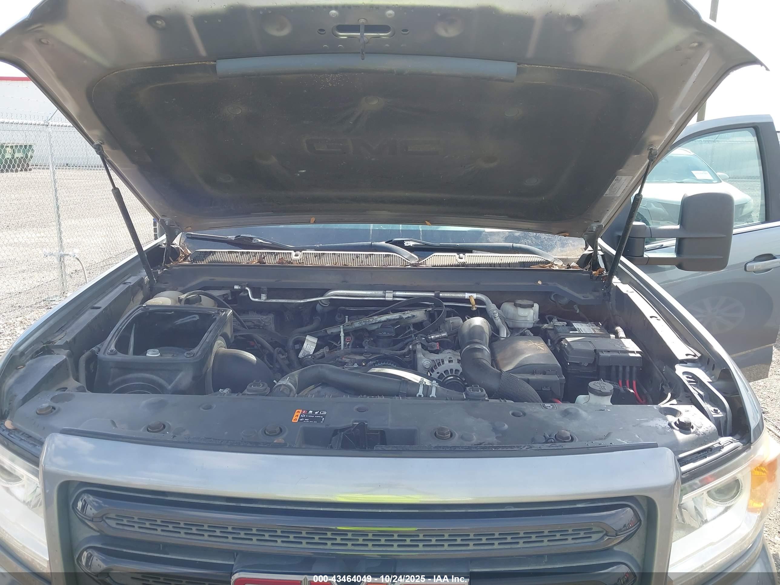 GMC CANYON image 10