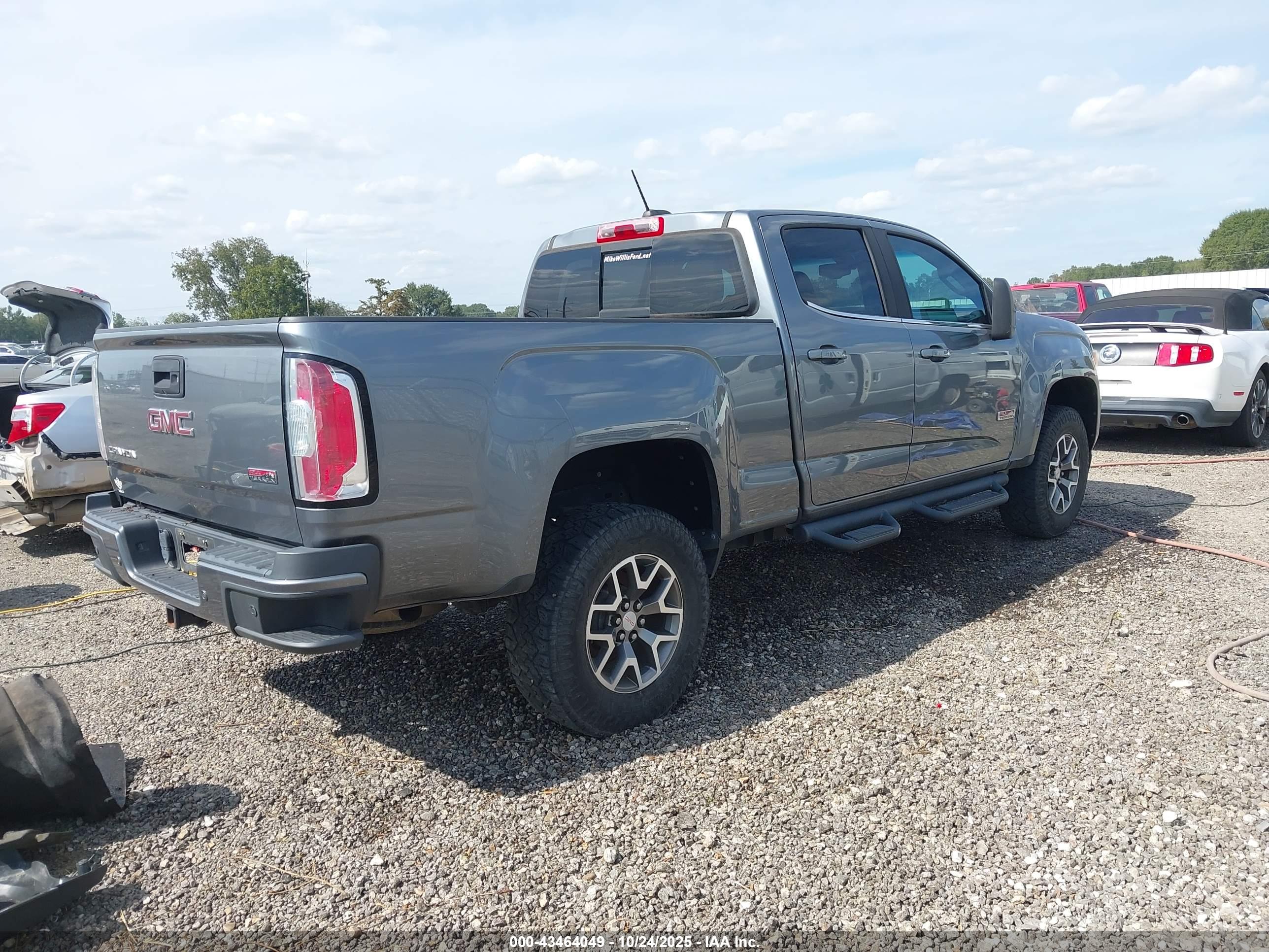 GMC CANYON image 4