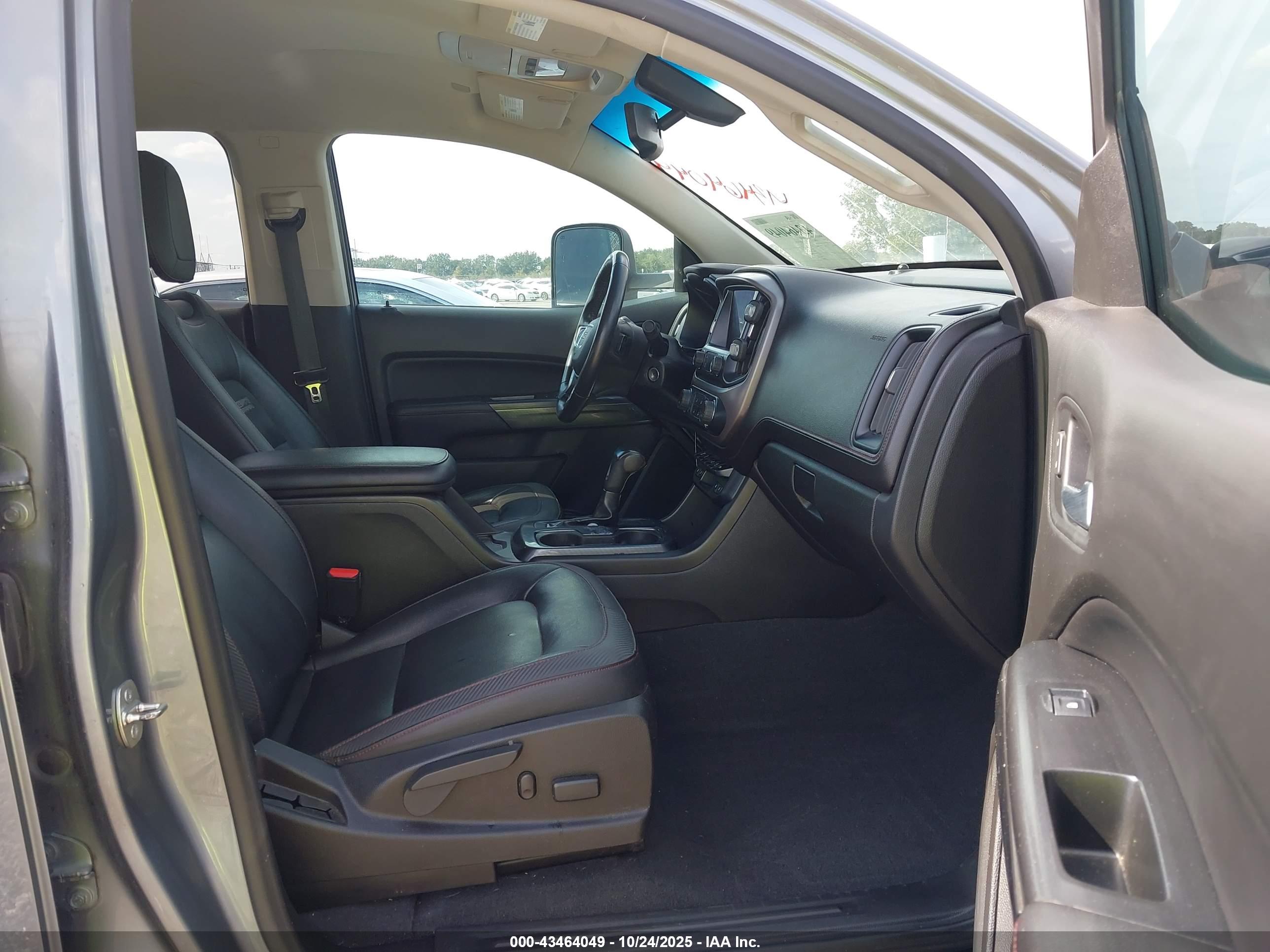 GMC CANYON image 5