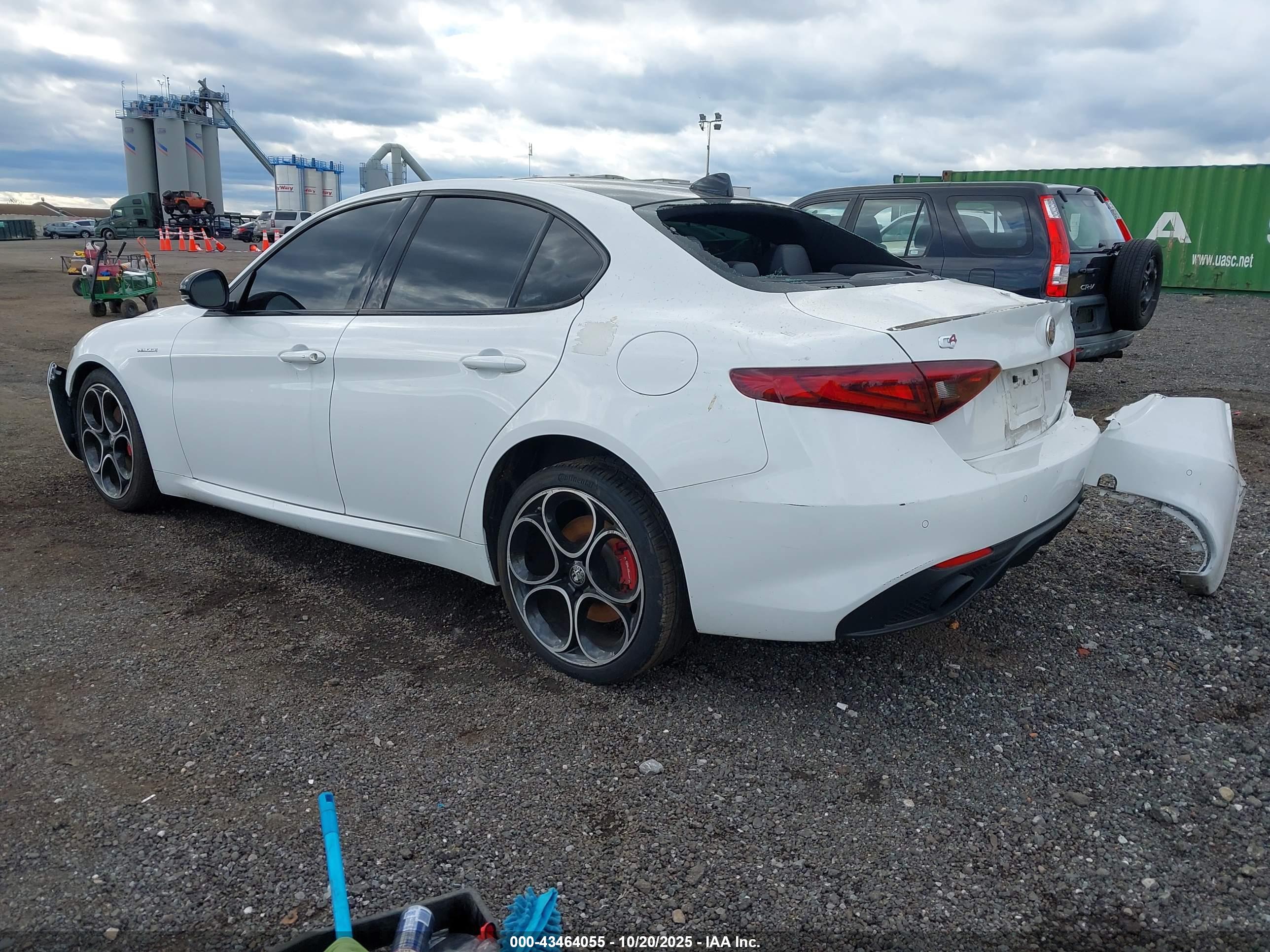 ALFA ROMEO image 3