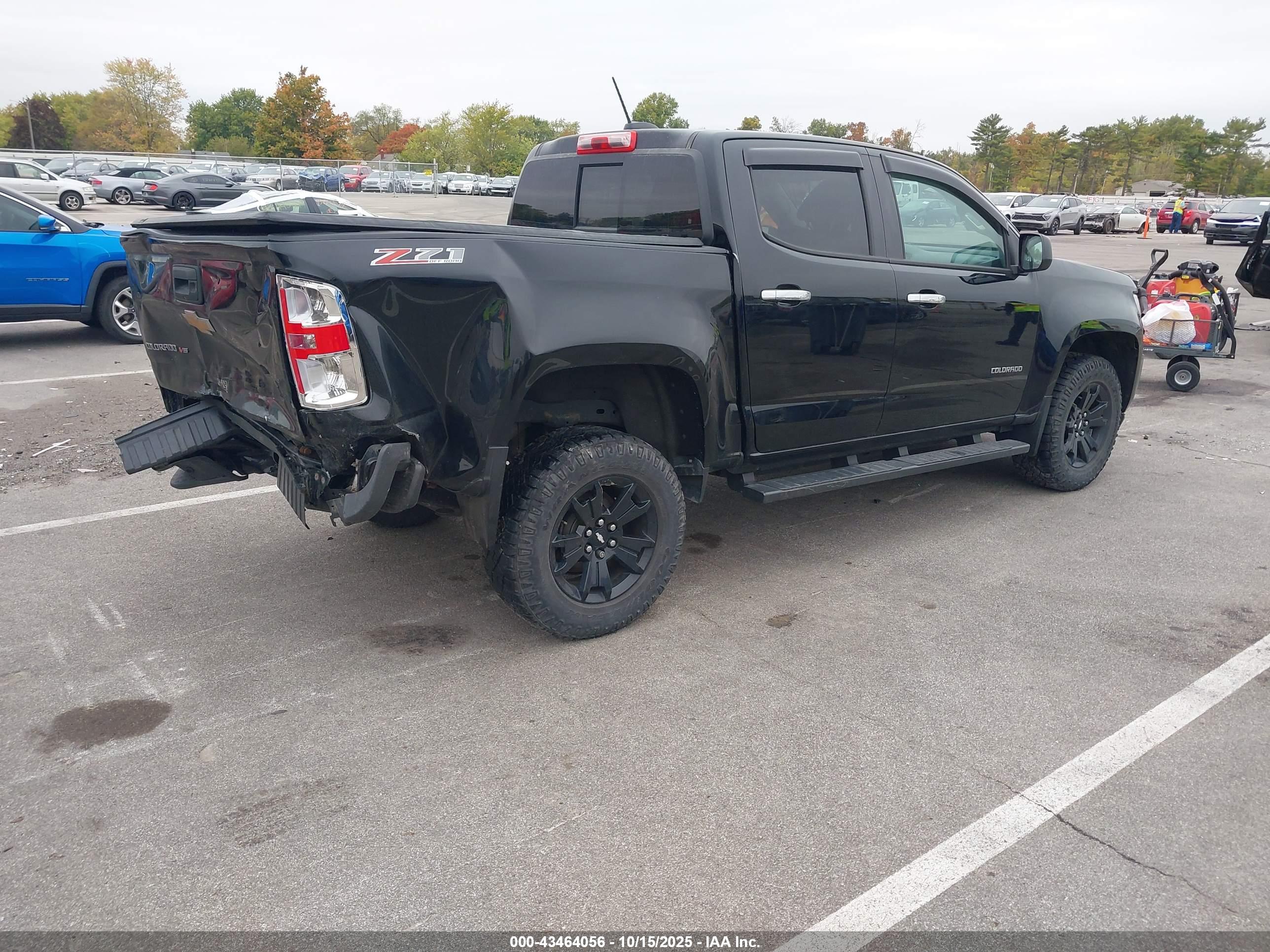 CHEVROLET COLORADO image 4