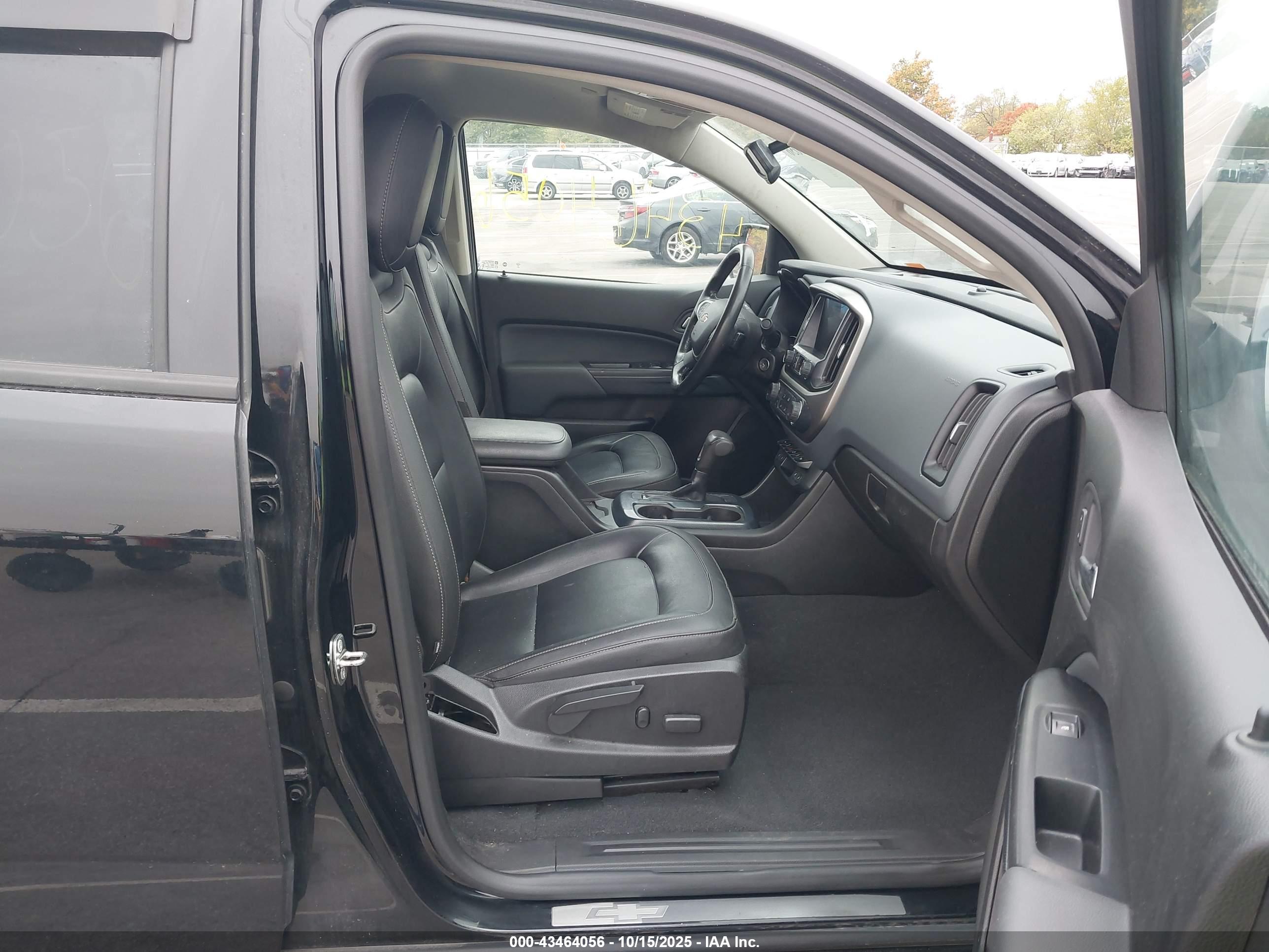 CHEVROLET COLORADO image 5