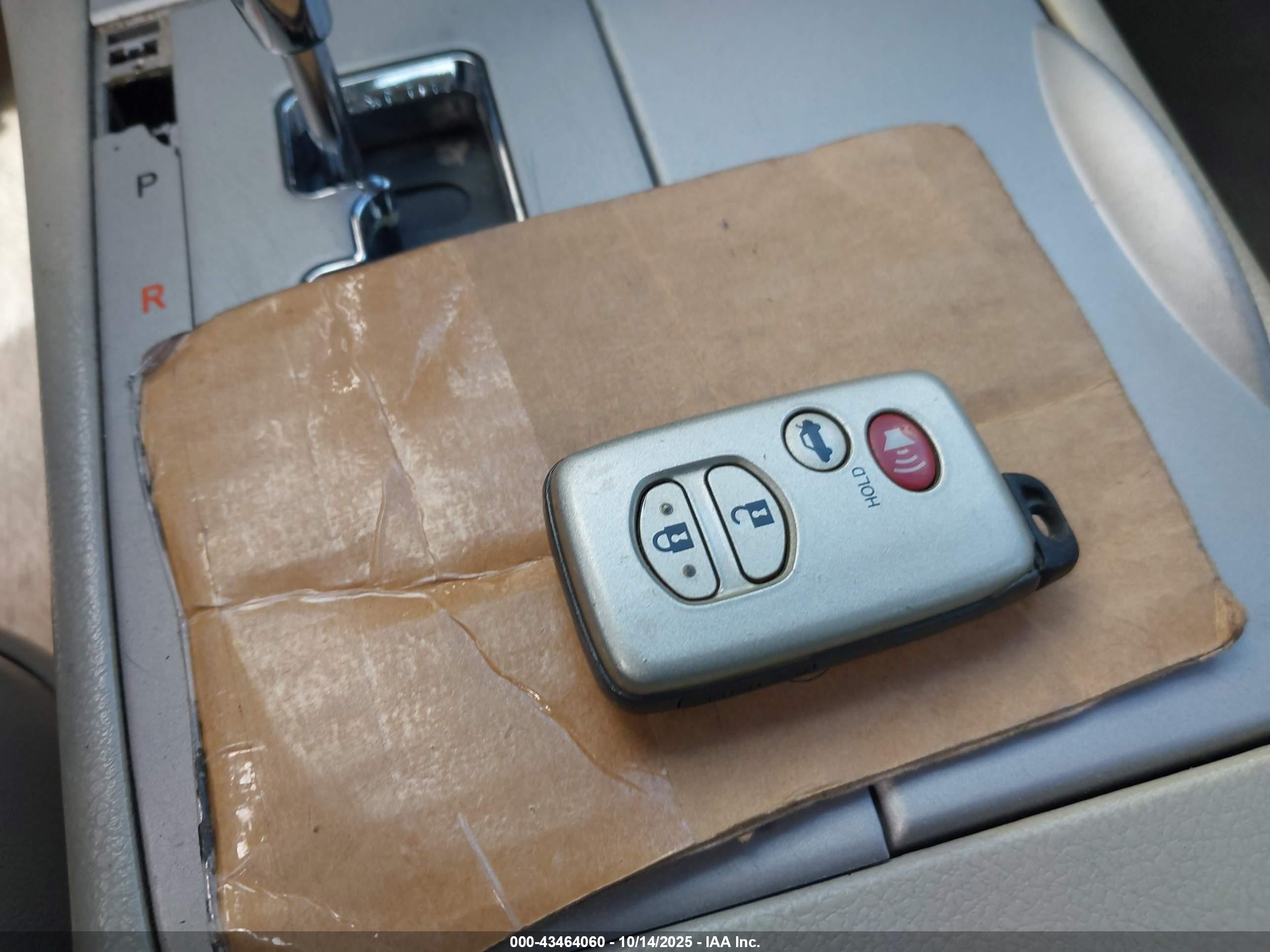 TOYOTA CAMRY image 11