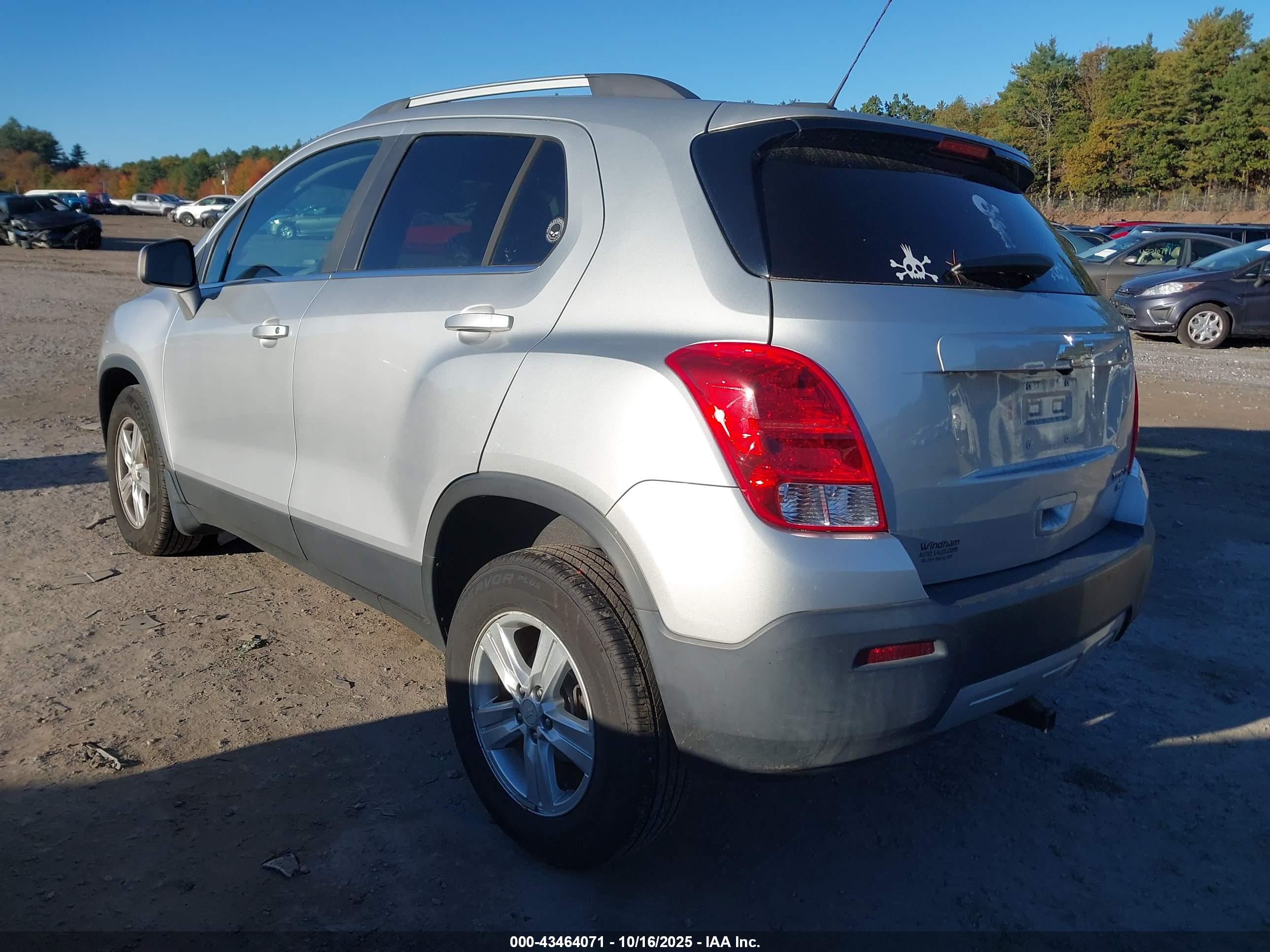 CHEVROLET TRAX image 3
