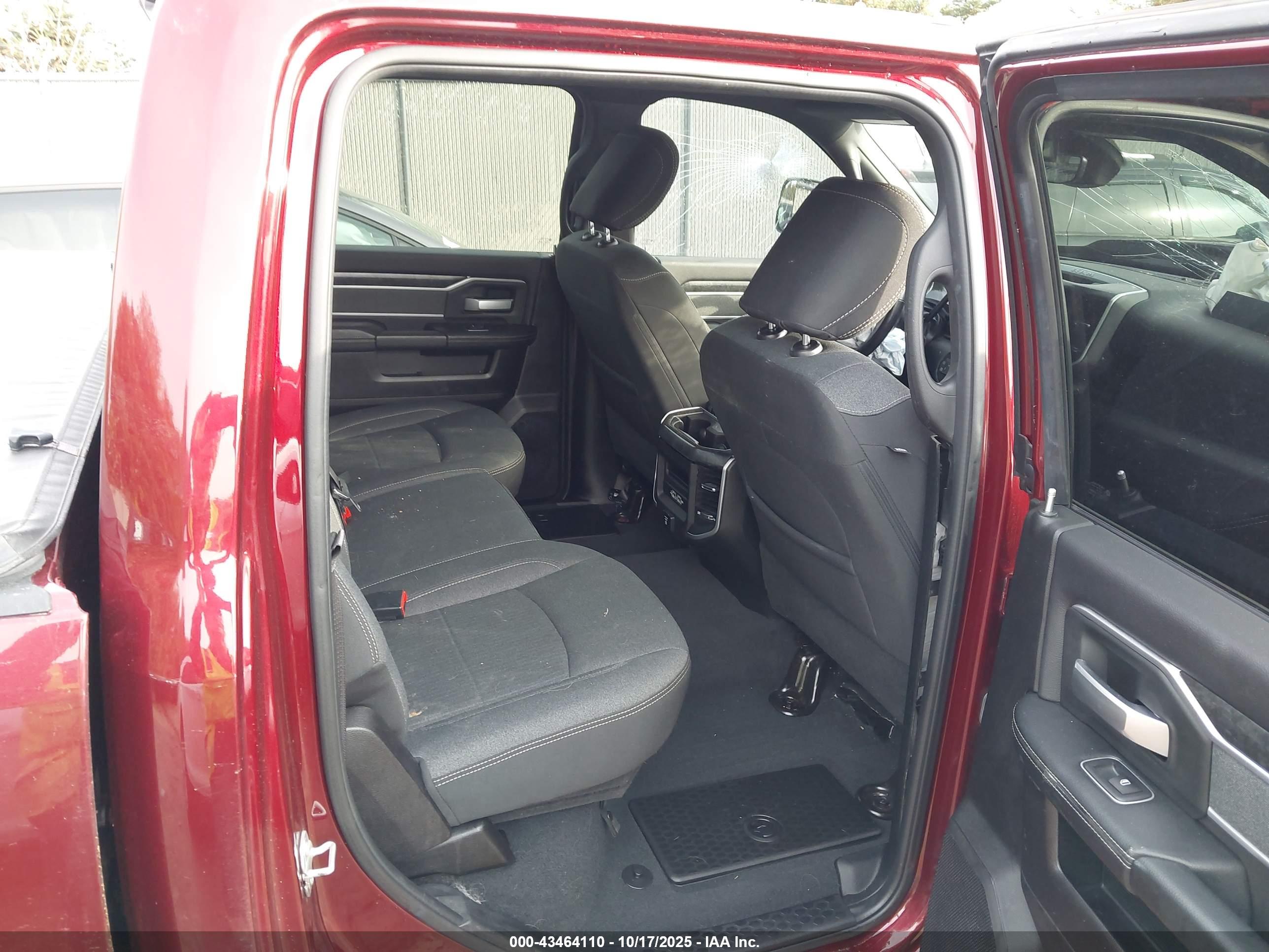 RAM 2500 image 8