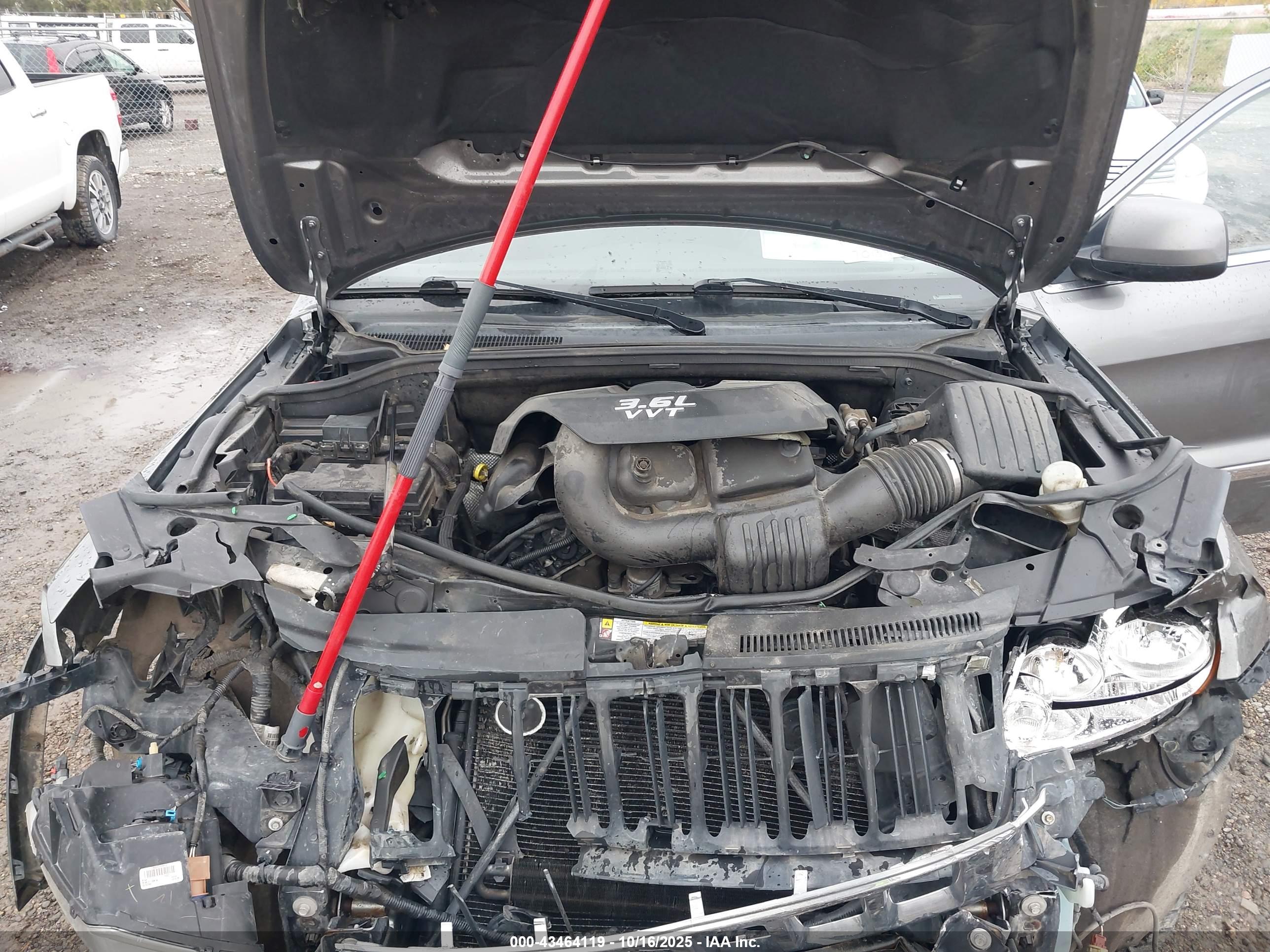 JEEP GRAND image 10