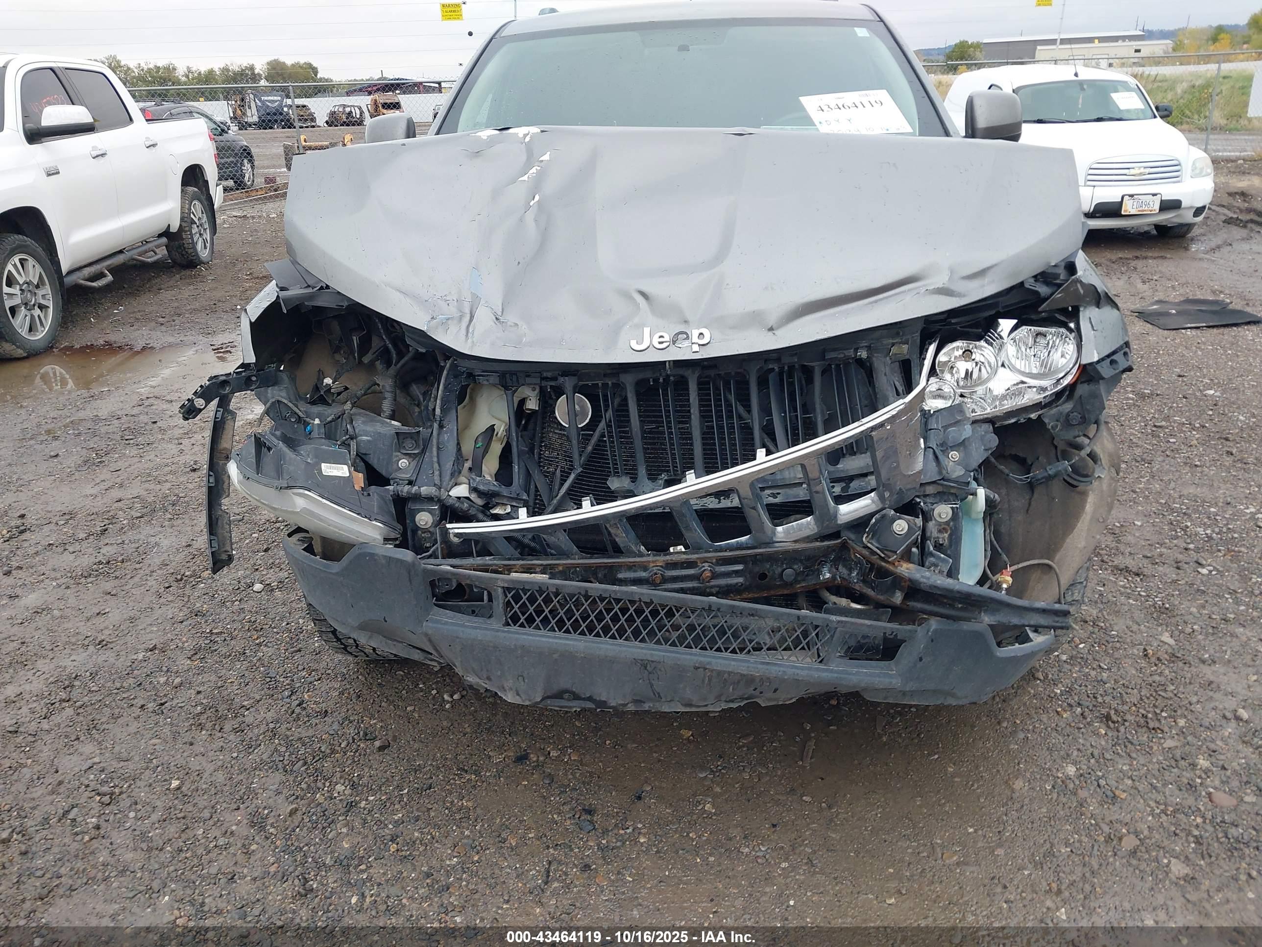 JEEP GRAND image 6