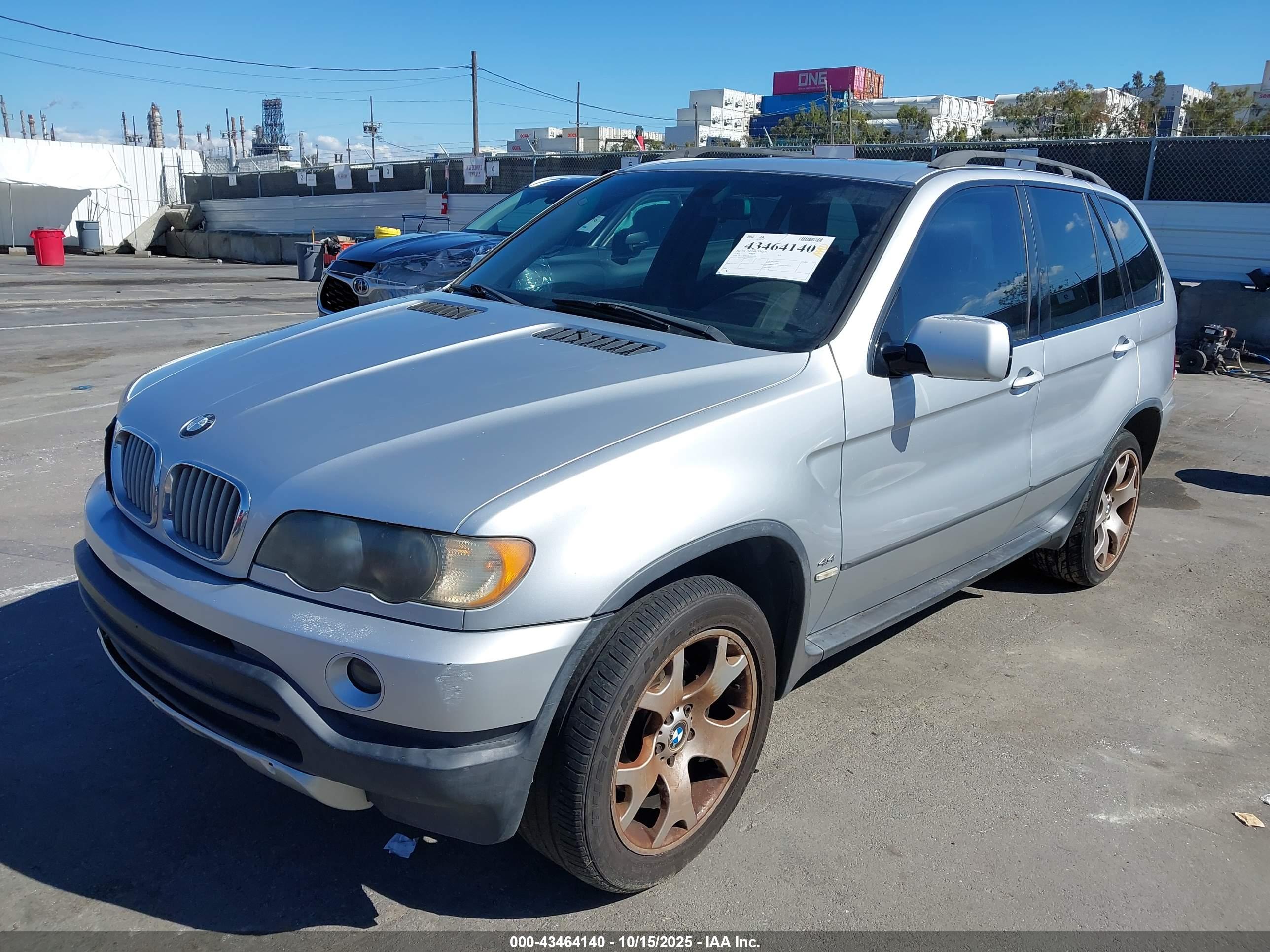BMW X5 image 2