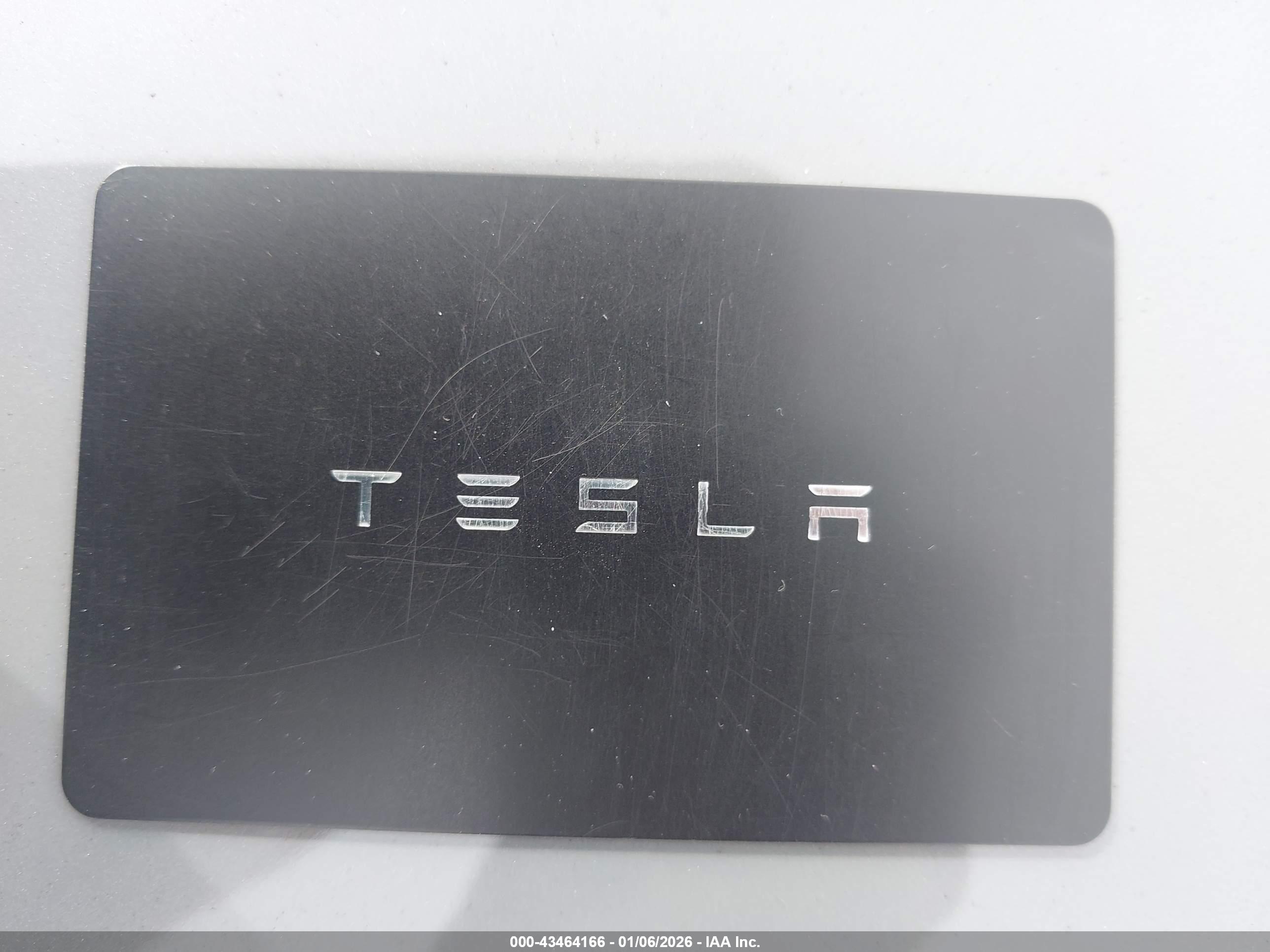 TESLA MODEL image 11