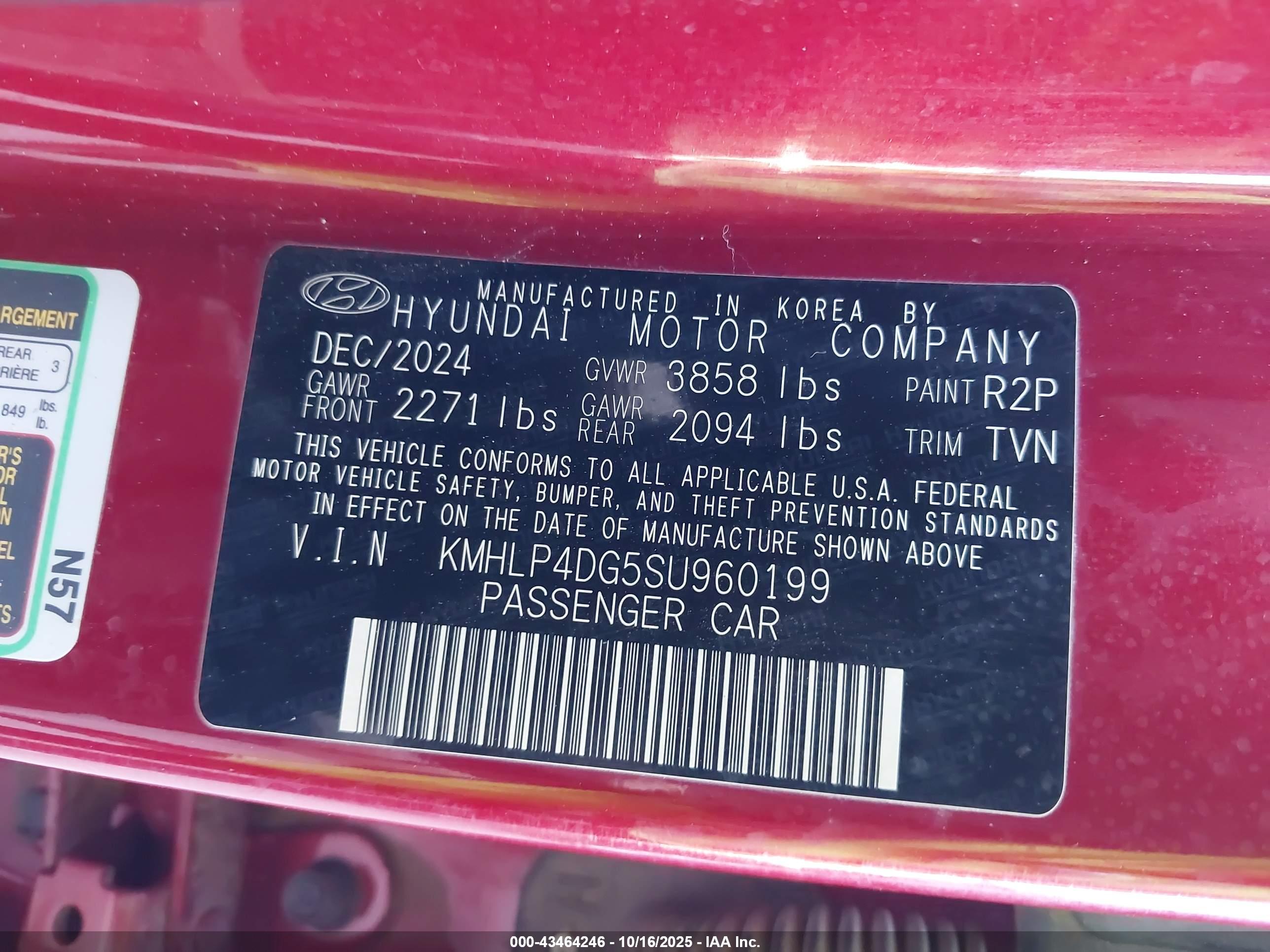 HYUNDAI ELANTRA image 9
