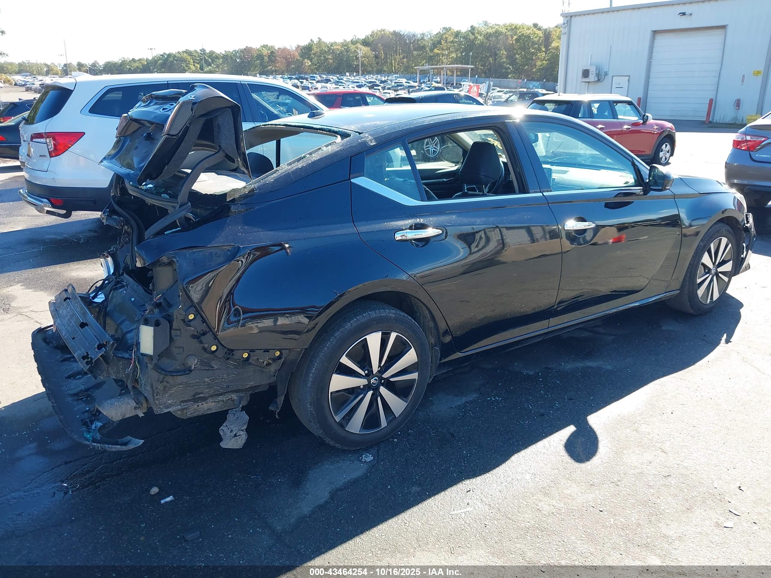 NISSAN ALTIMA image 4