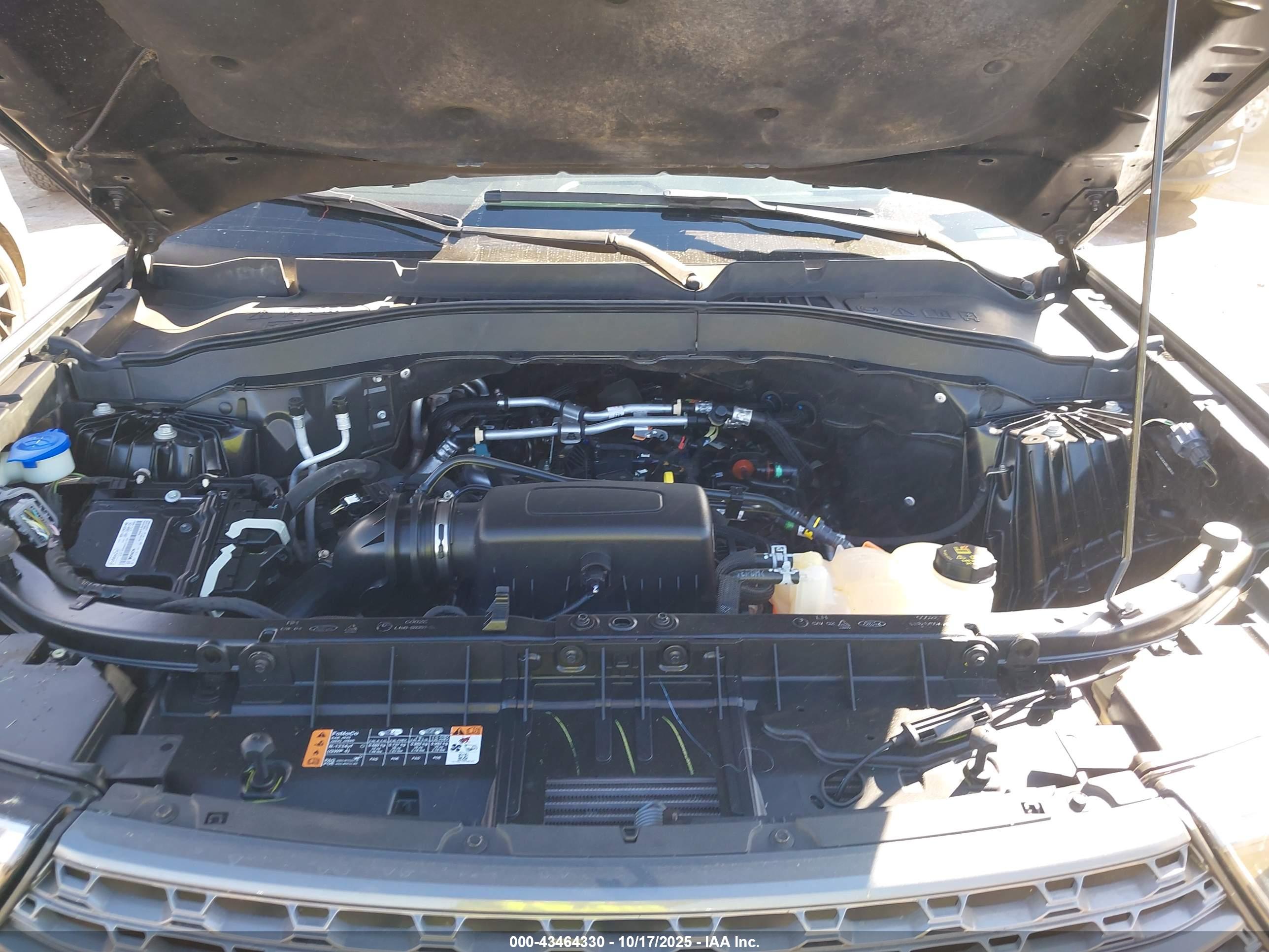 FORD EXPLORER image 10