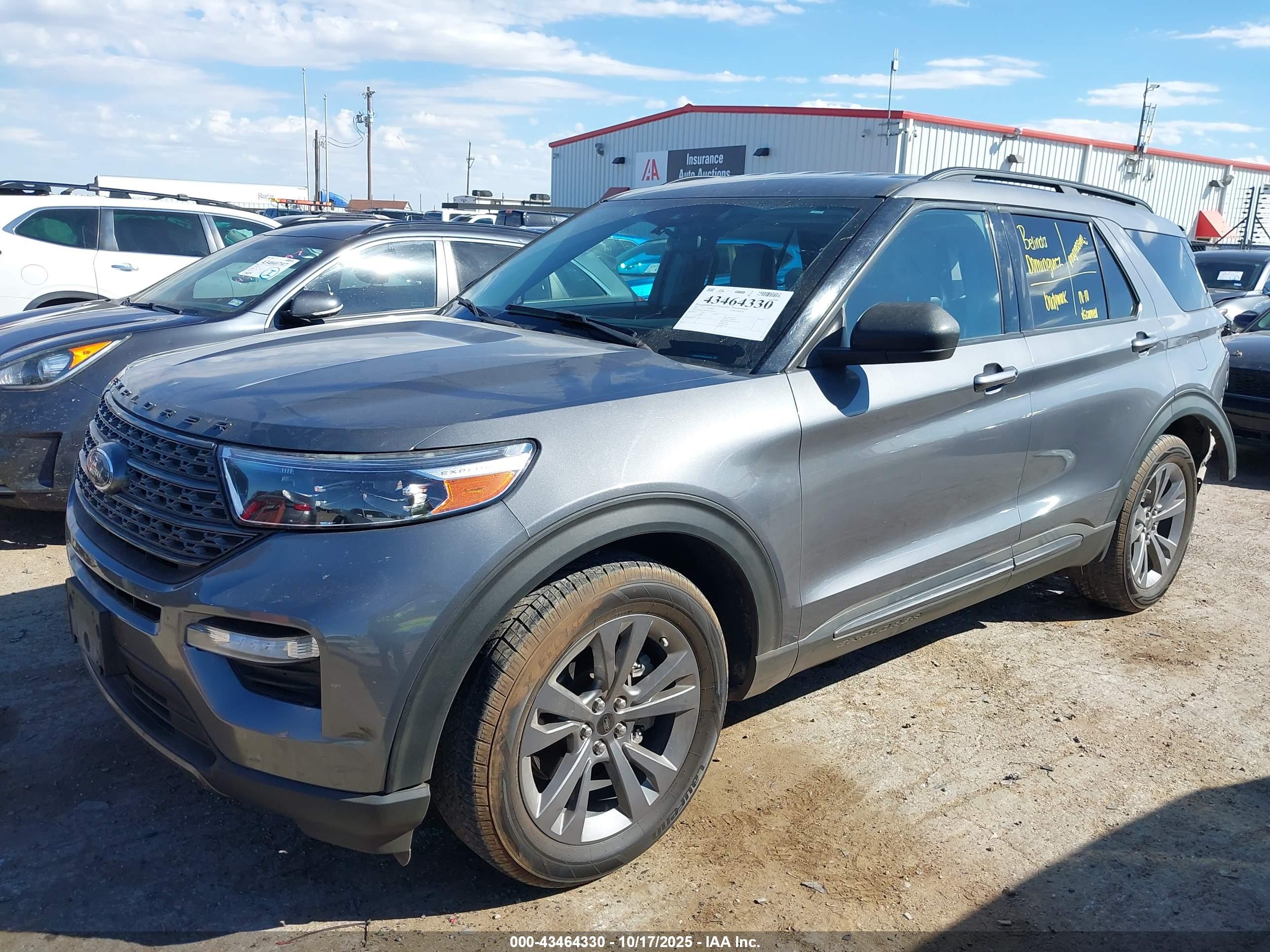 FORD EXPLORER image 2
