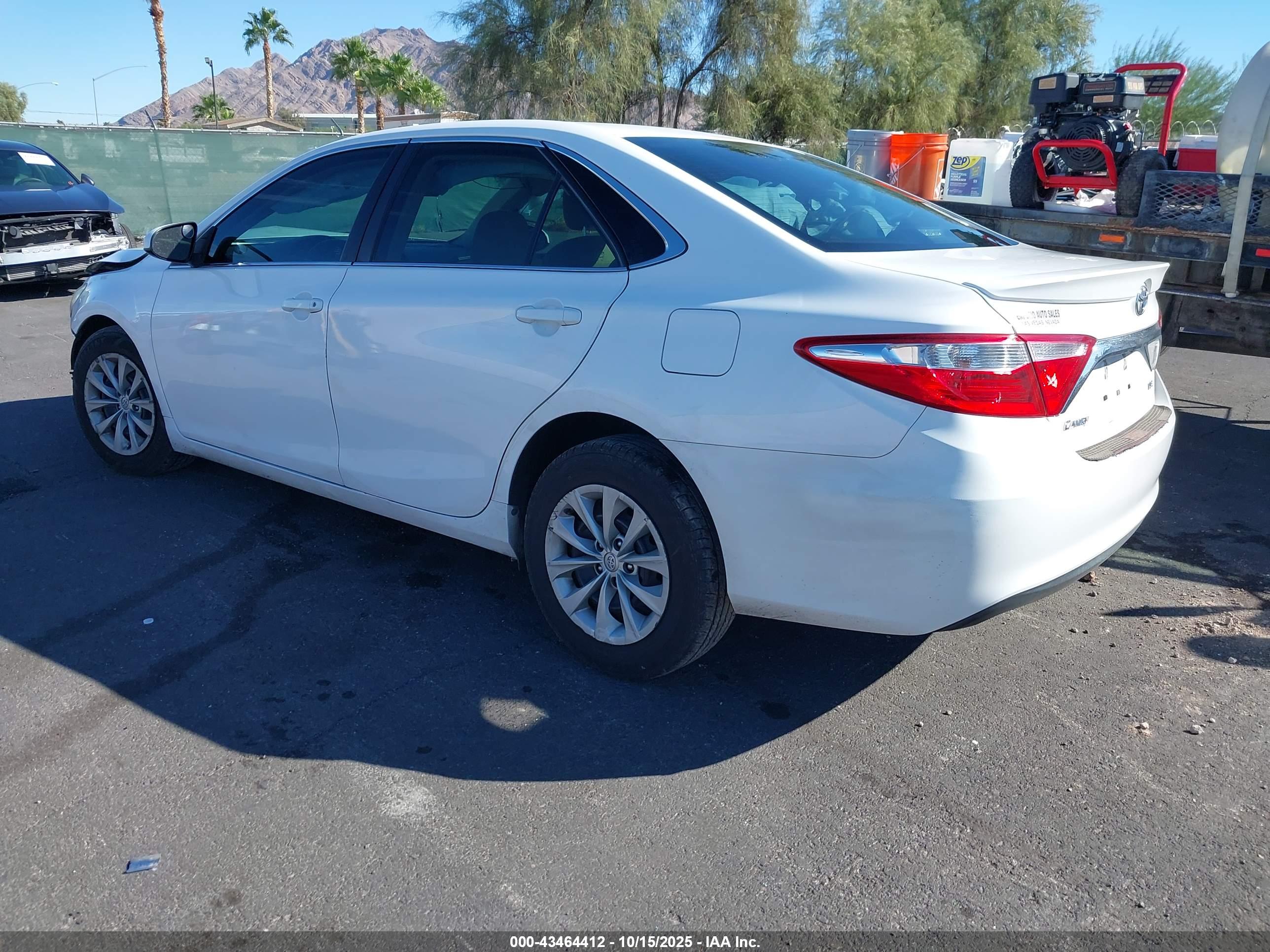 TOYOTA CAMRY image 3