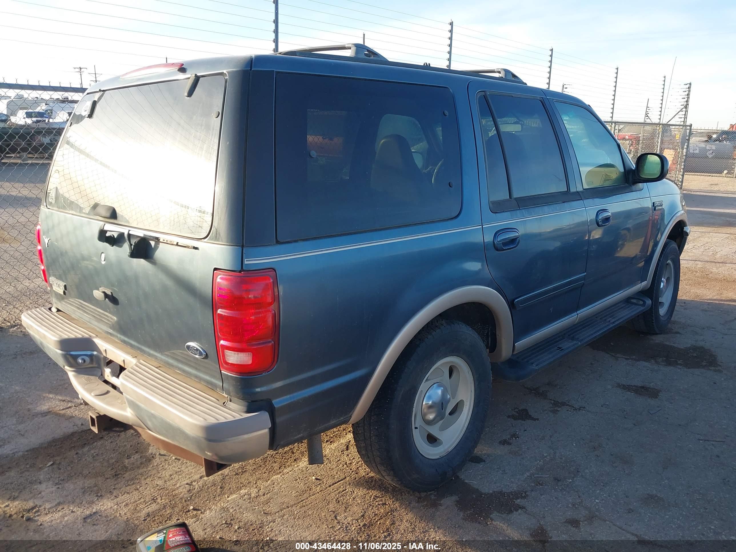 FORD EXPEDITION image 4
