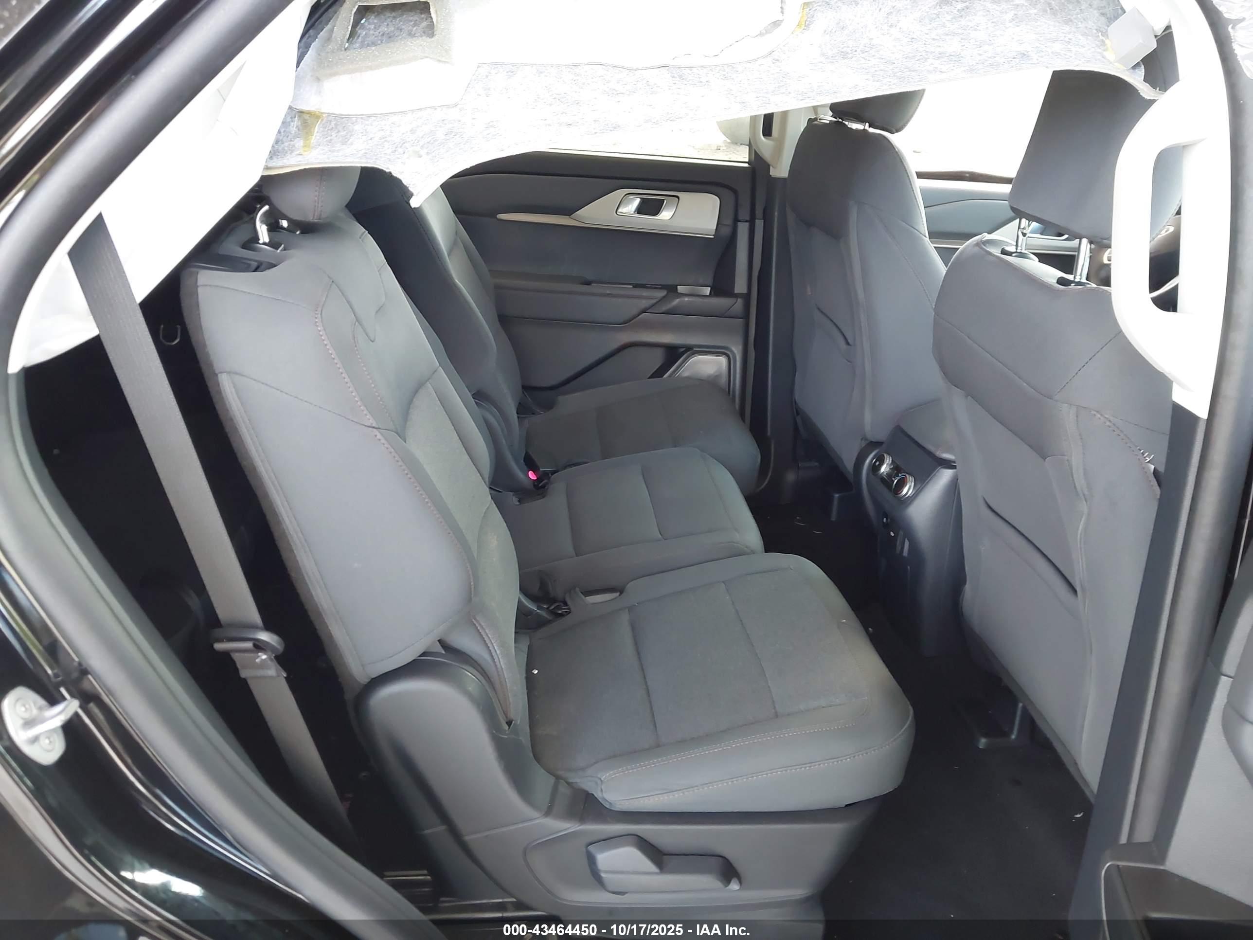 FORD EXPLORER image 8