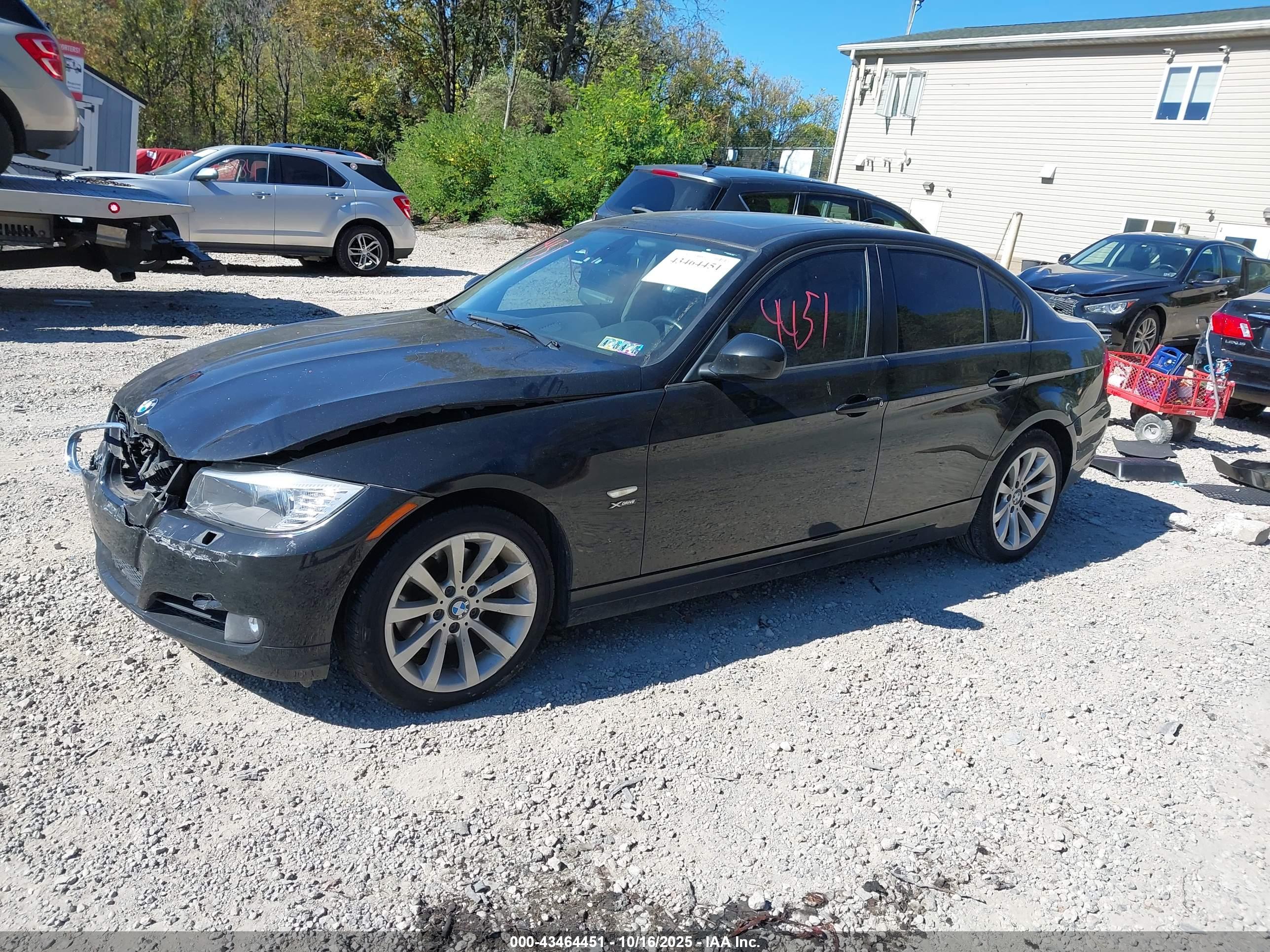 BMW 328I image 2