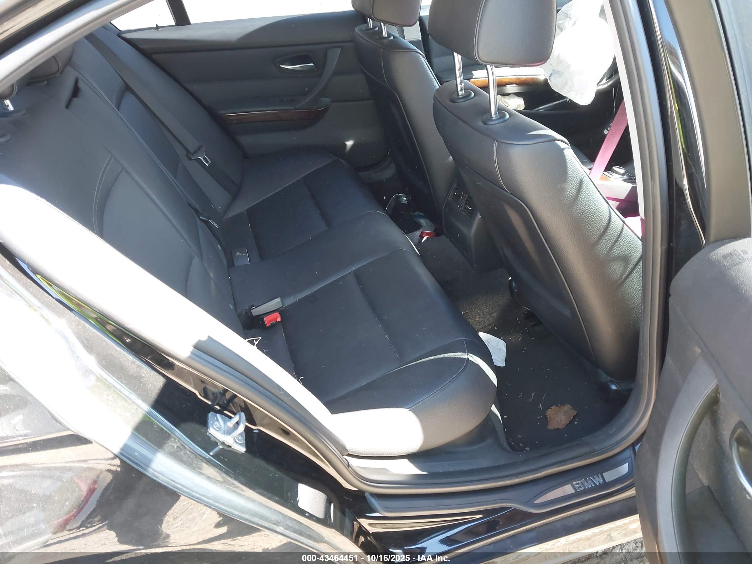 BMW 328I image 8