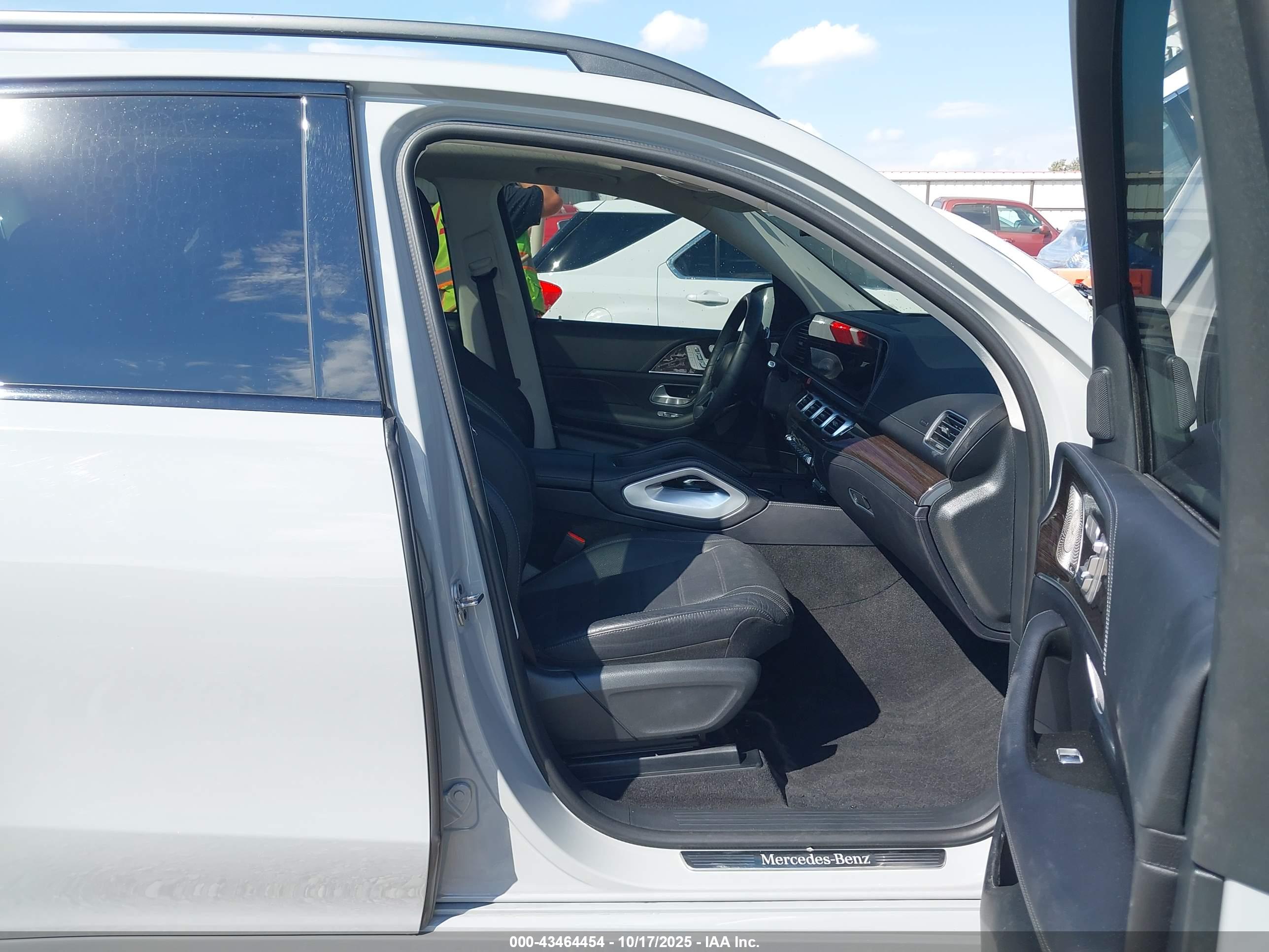 MERCEDES-BENZ GLE image 5