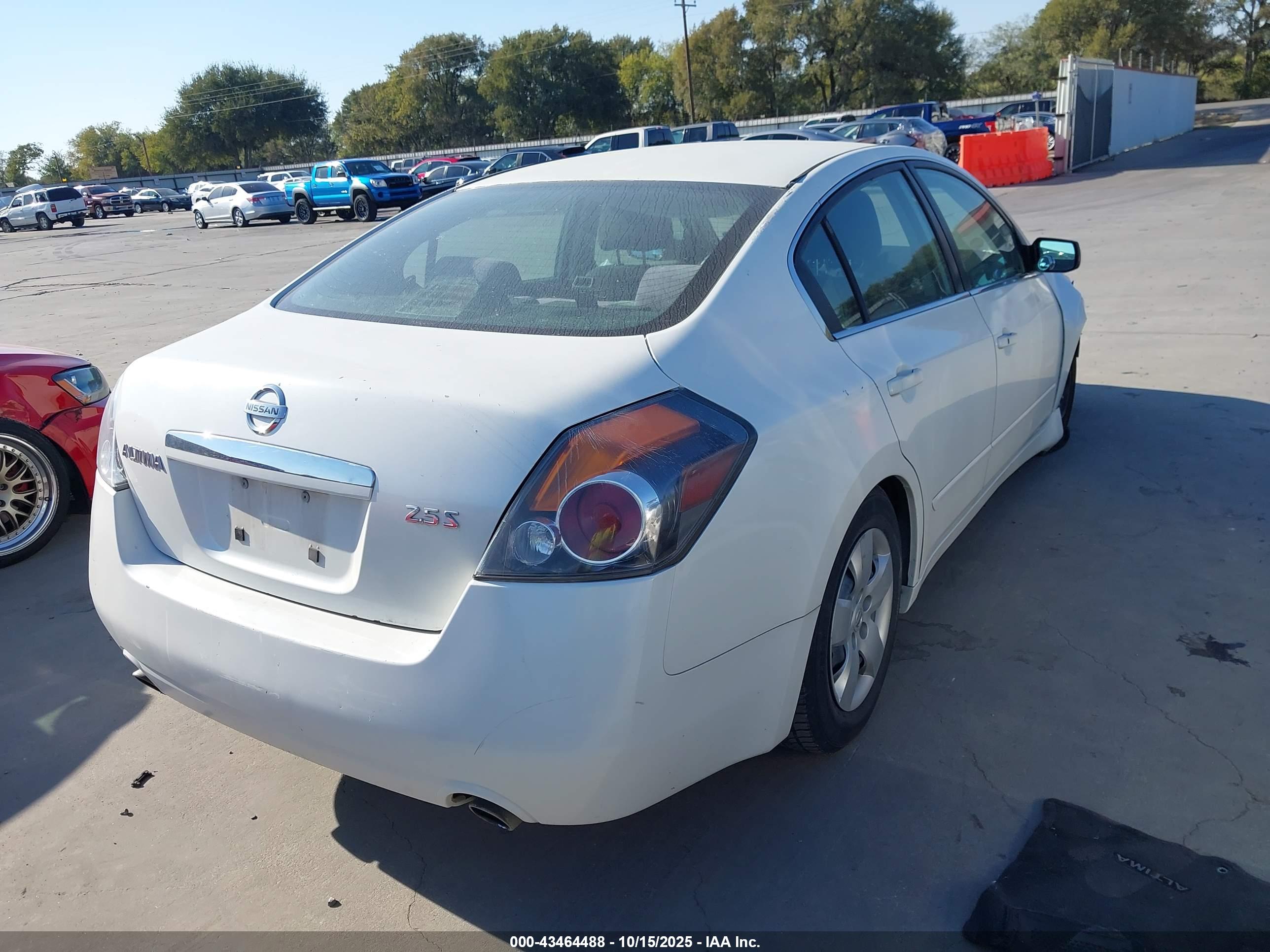 NISSAN ALTIMA image 4