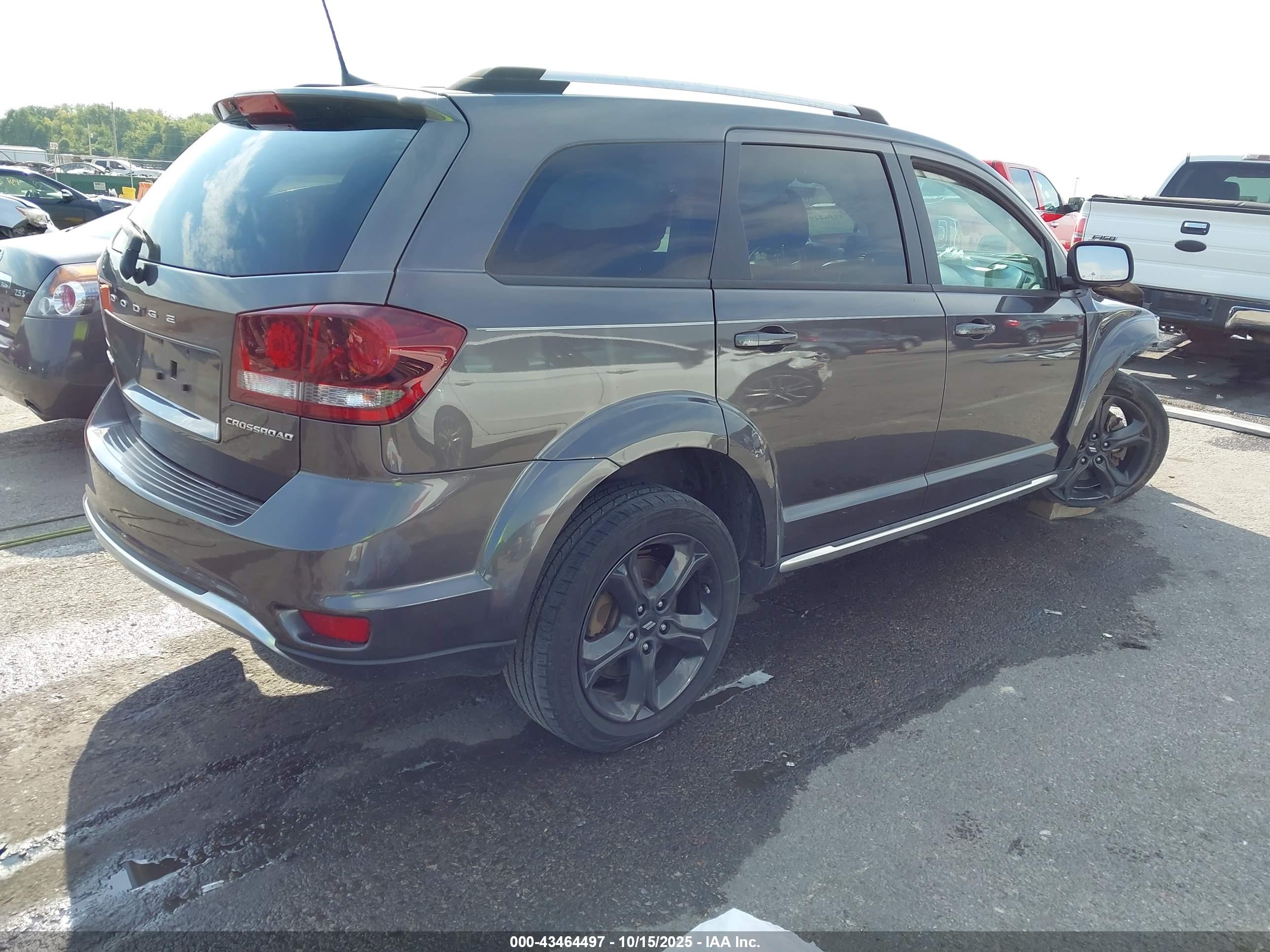 DODGE JOURNEY image 4