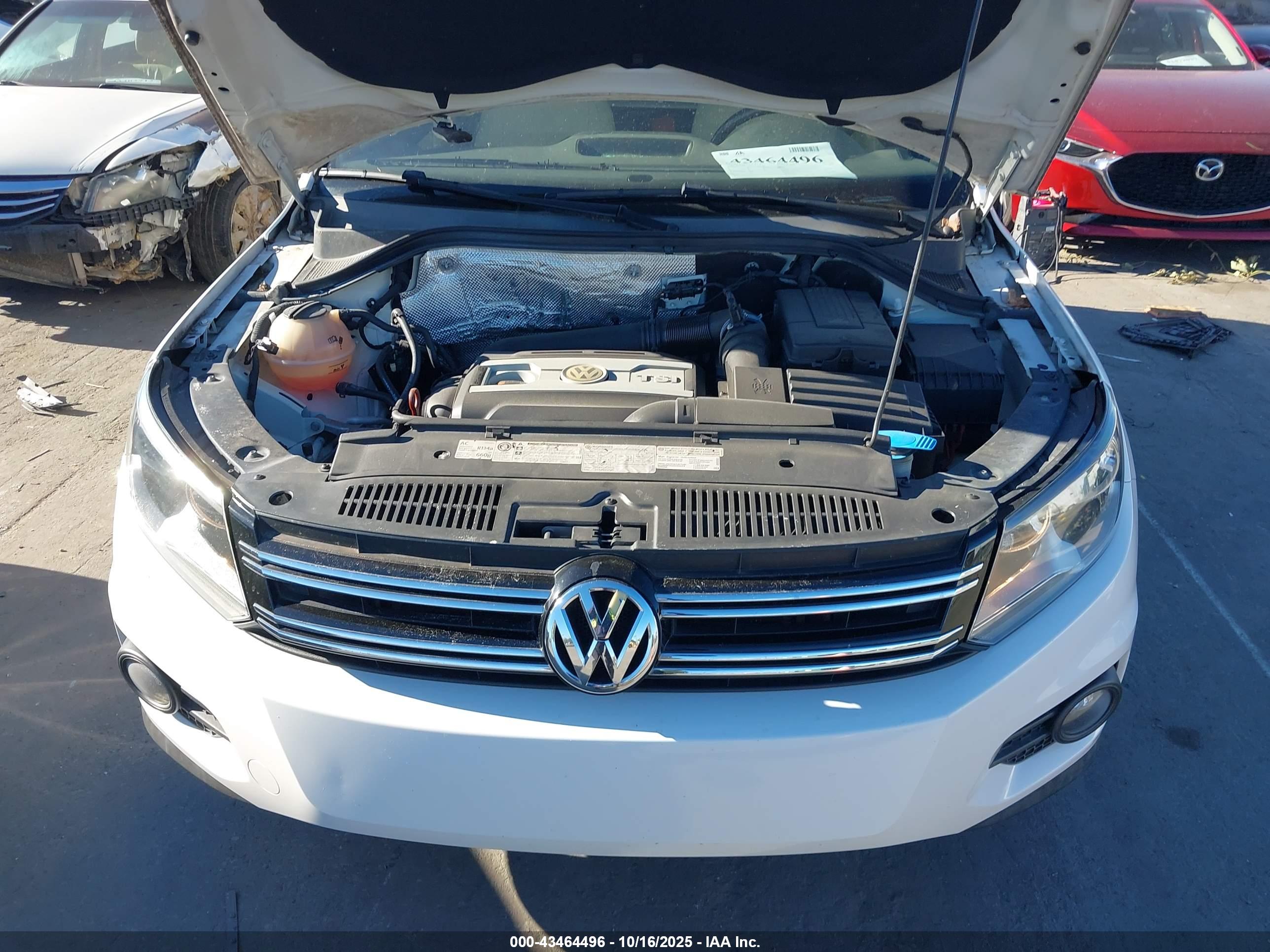 VOLKSWAGEN TIGUAN image 10