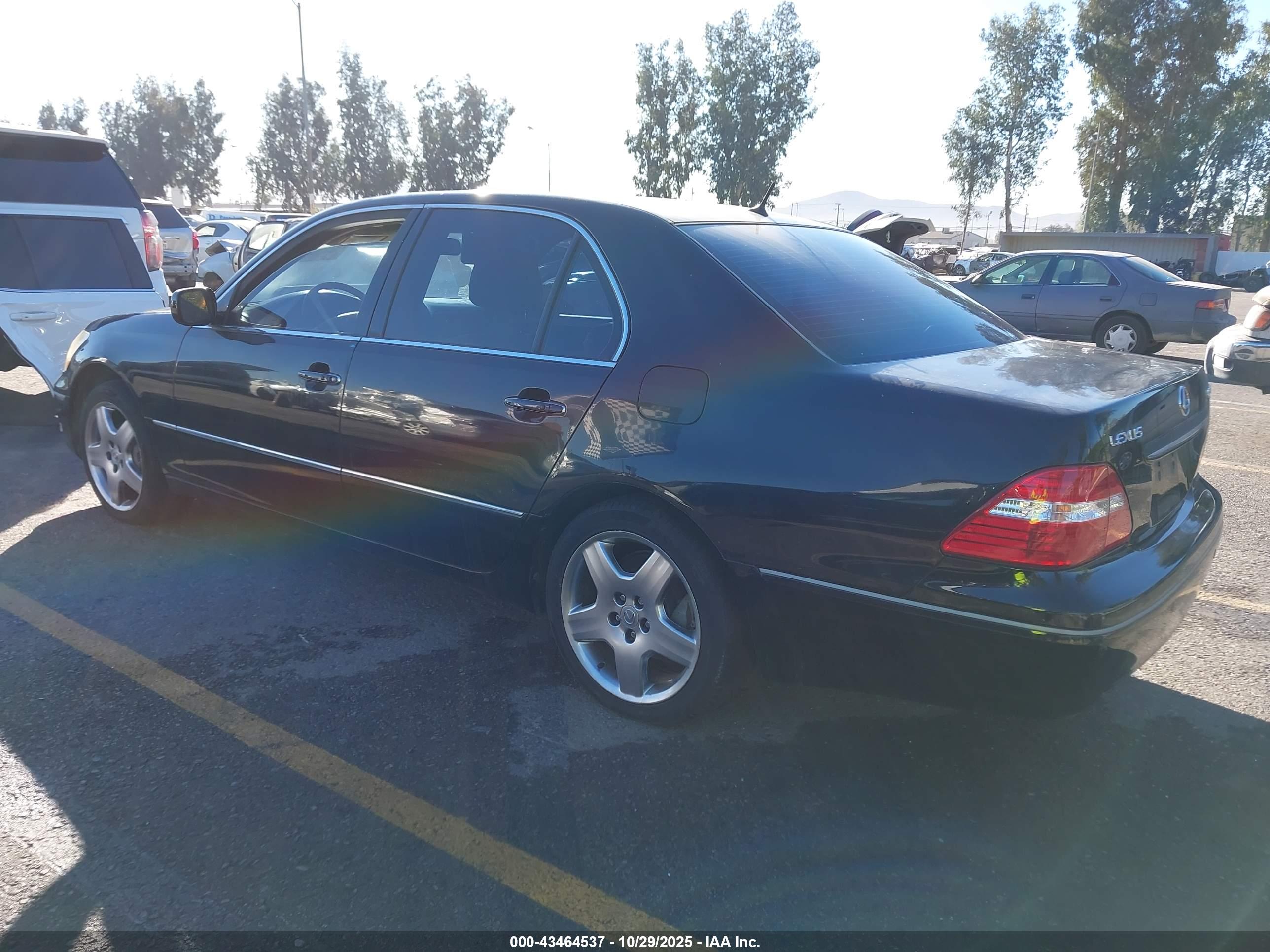 LEXUS LS image 3