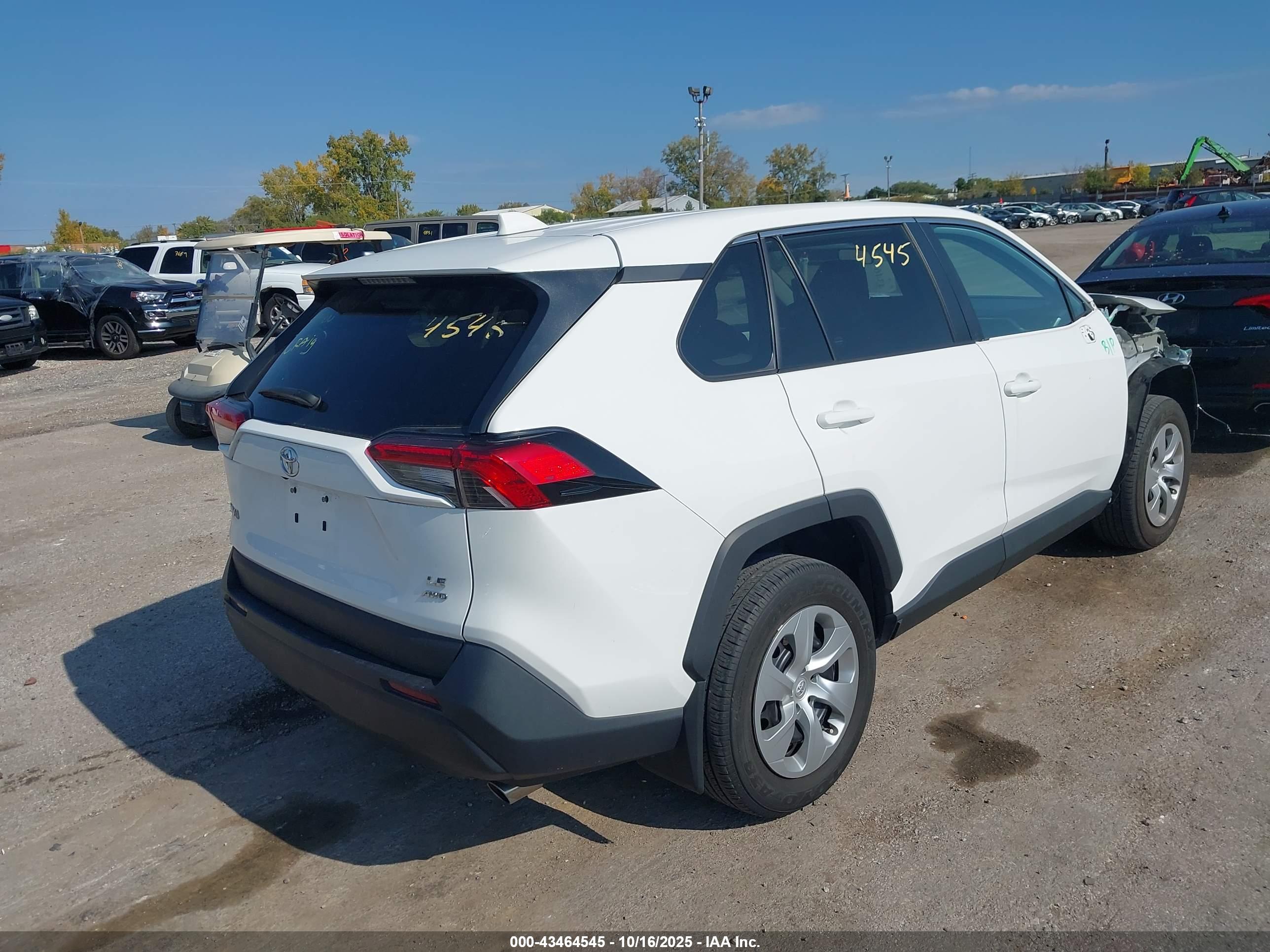 TOYOTA RAV4 image 4