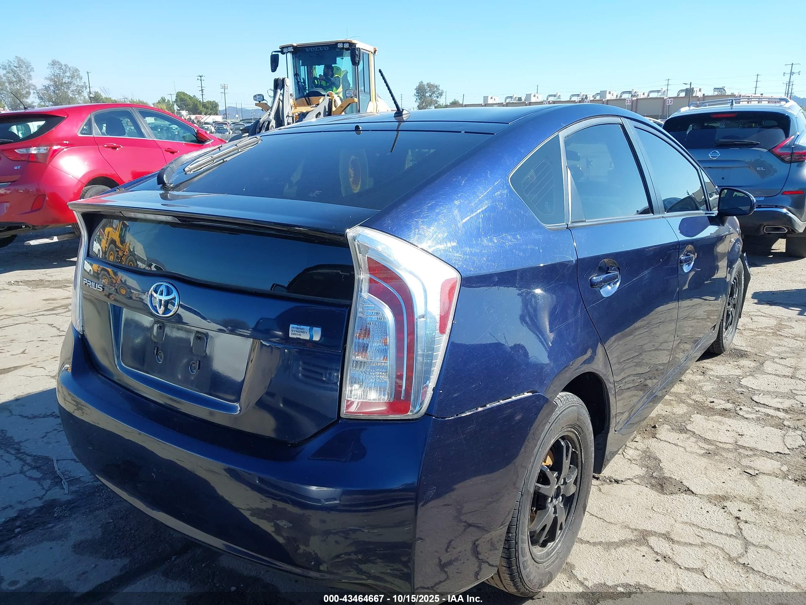 TOYOTA PRIUS image 4
