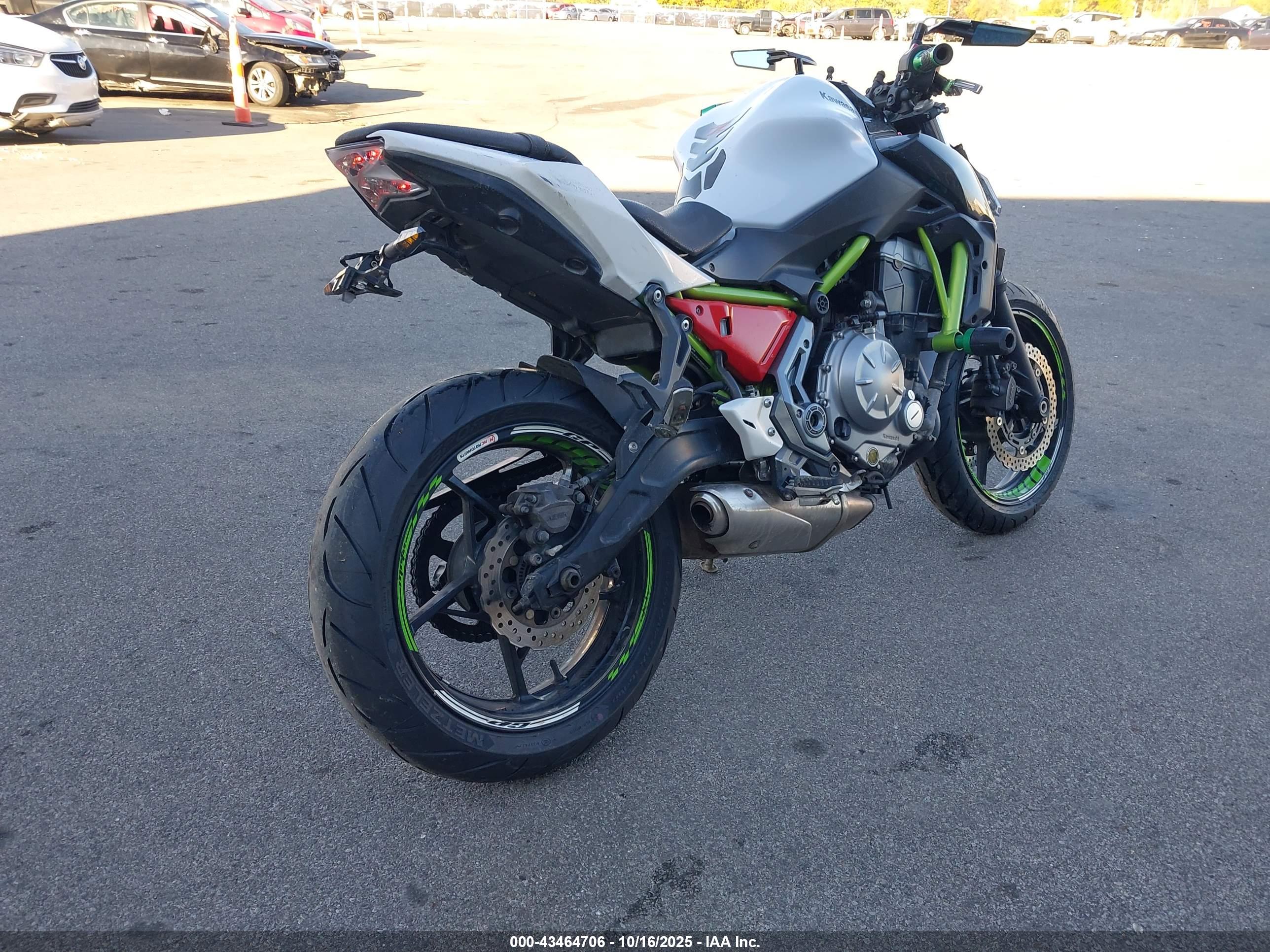 KAWASAKI ER650 image 3