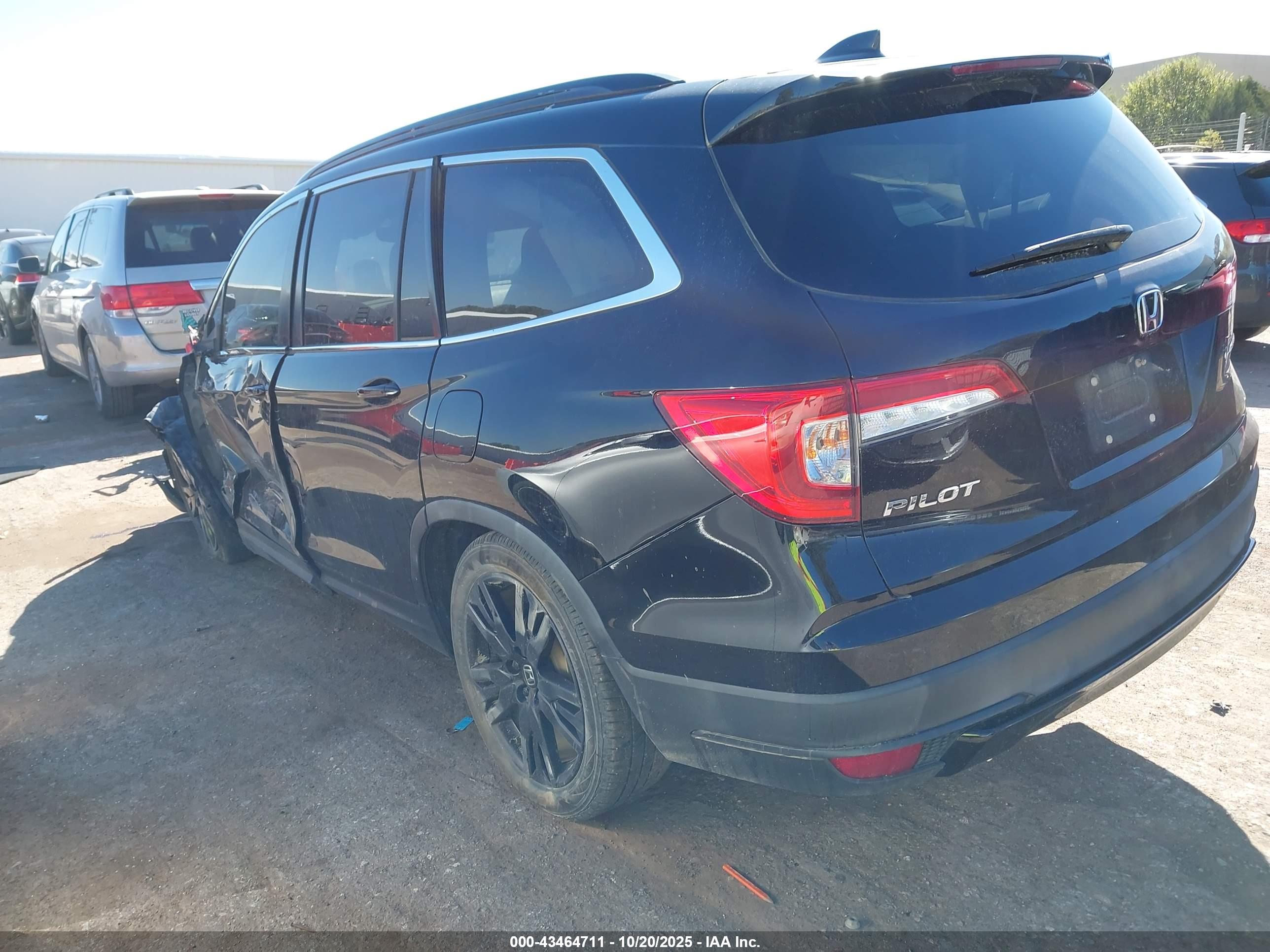 HONDA PILOT image 3