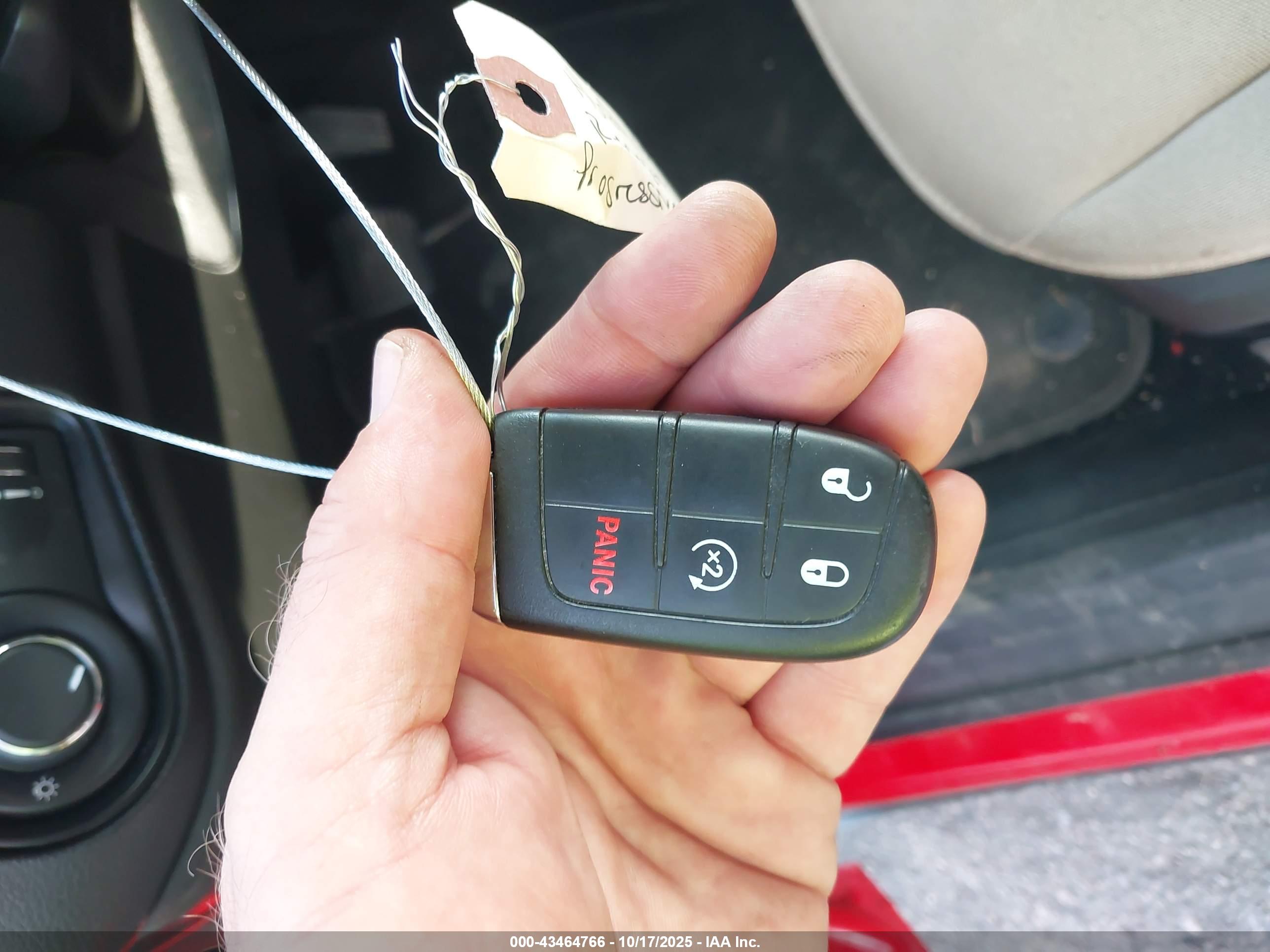 JEEP RENEGADE image 11