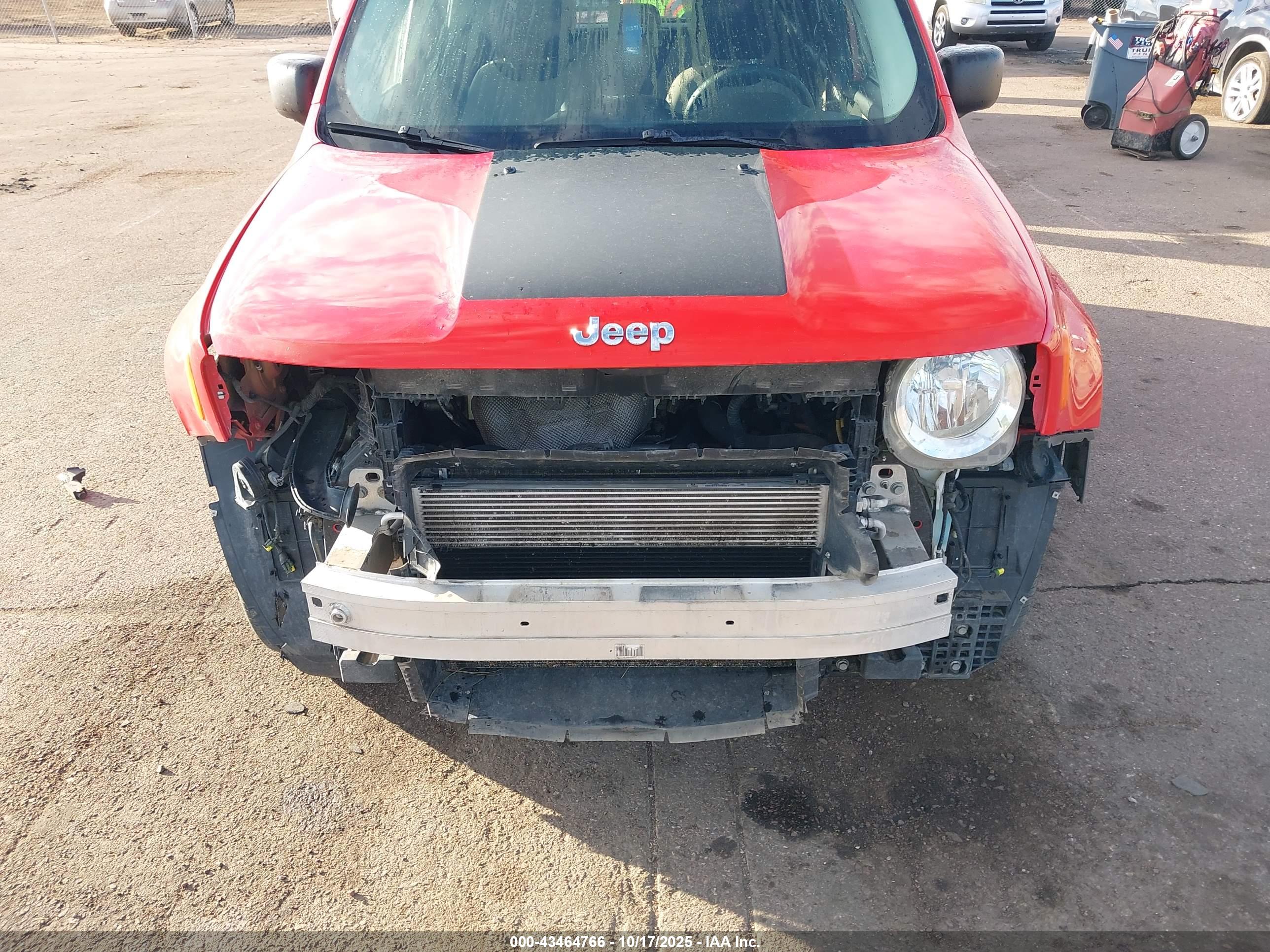 JEEP RENEGADE image 6