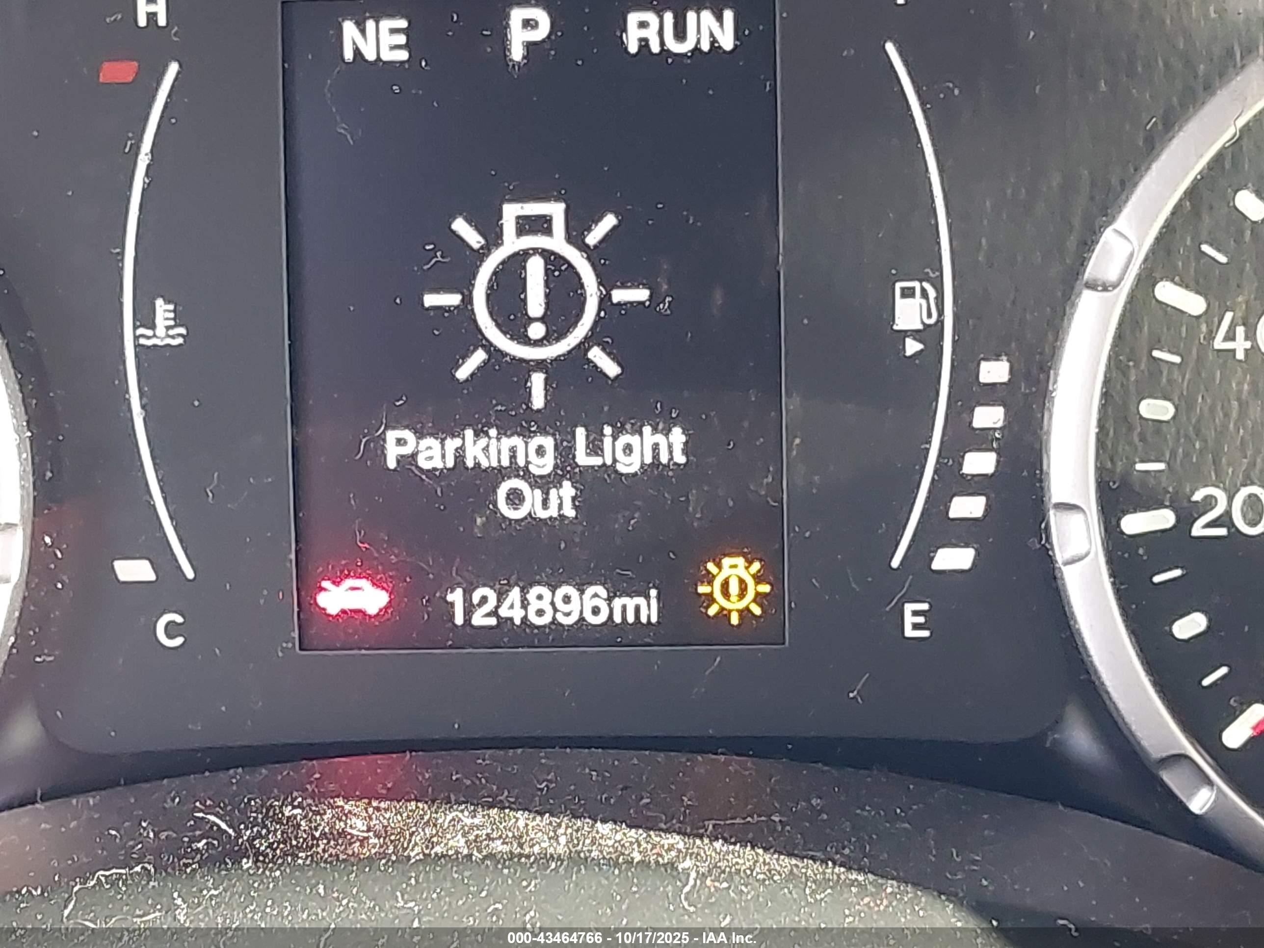 JEEP RENEGADE image 7