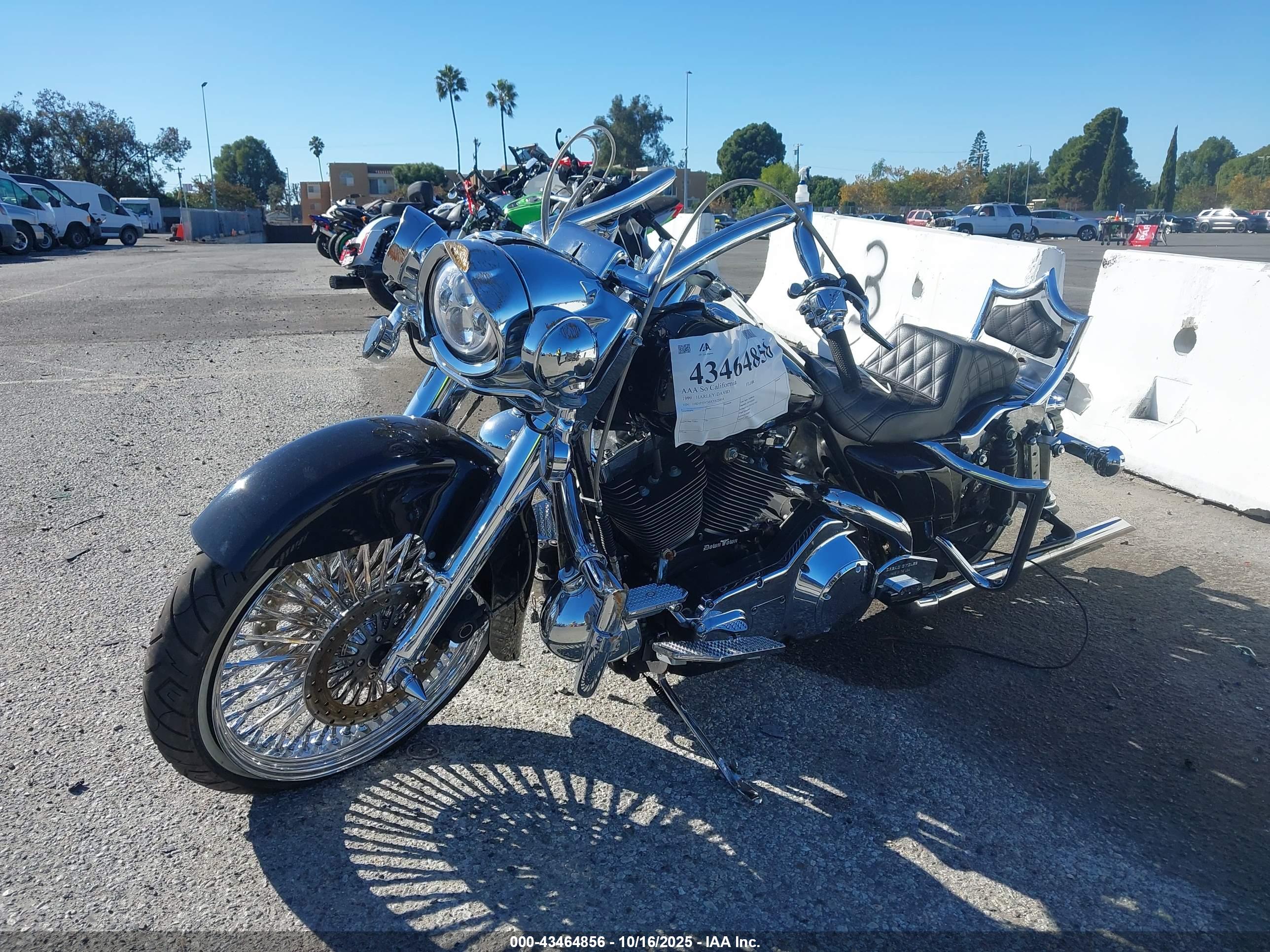 HARLEY-DAVIDSON FLHR image 2