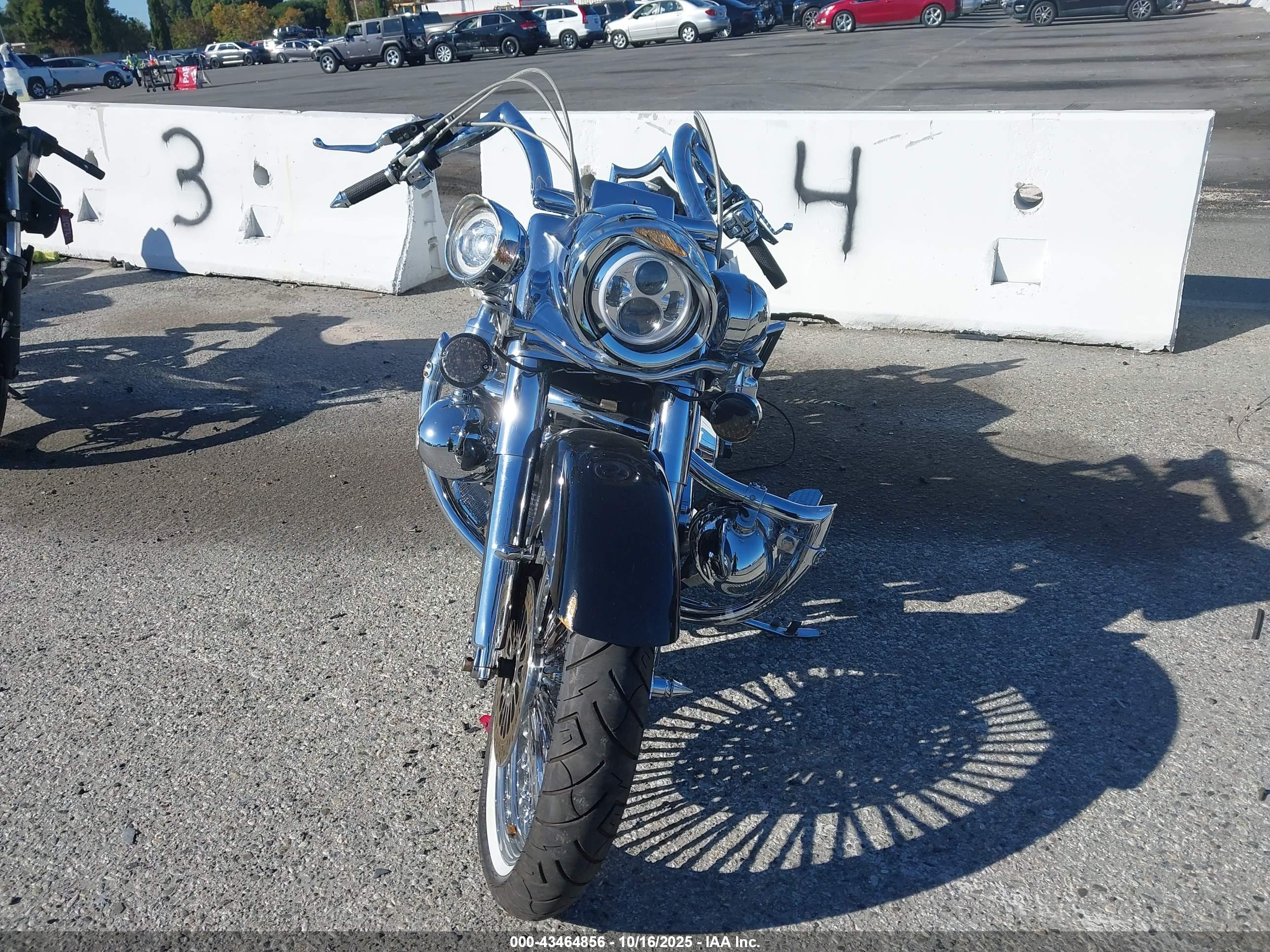 HARLEY-DAVIDSON FLHR image 5
