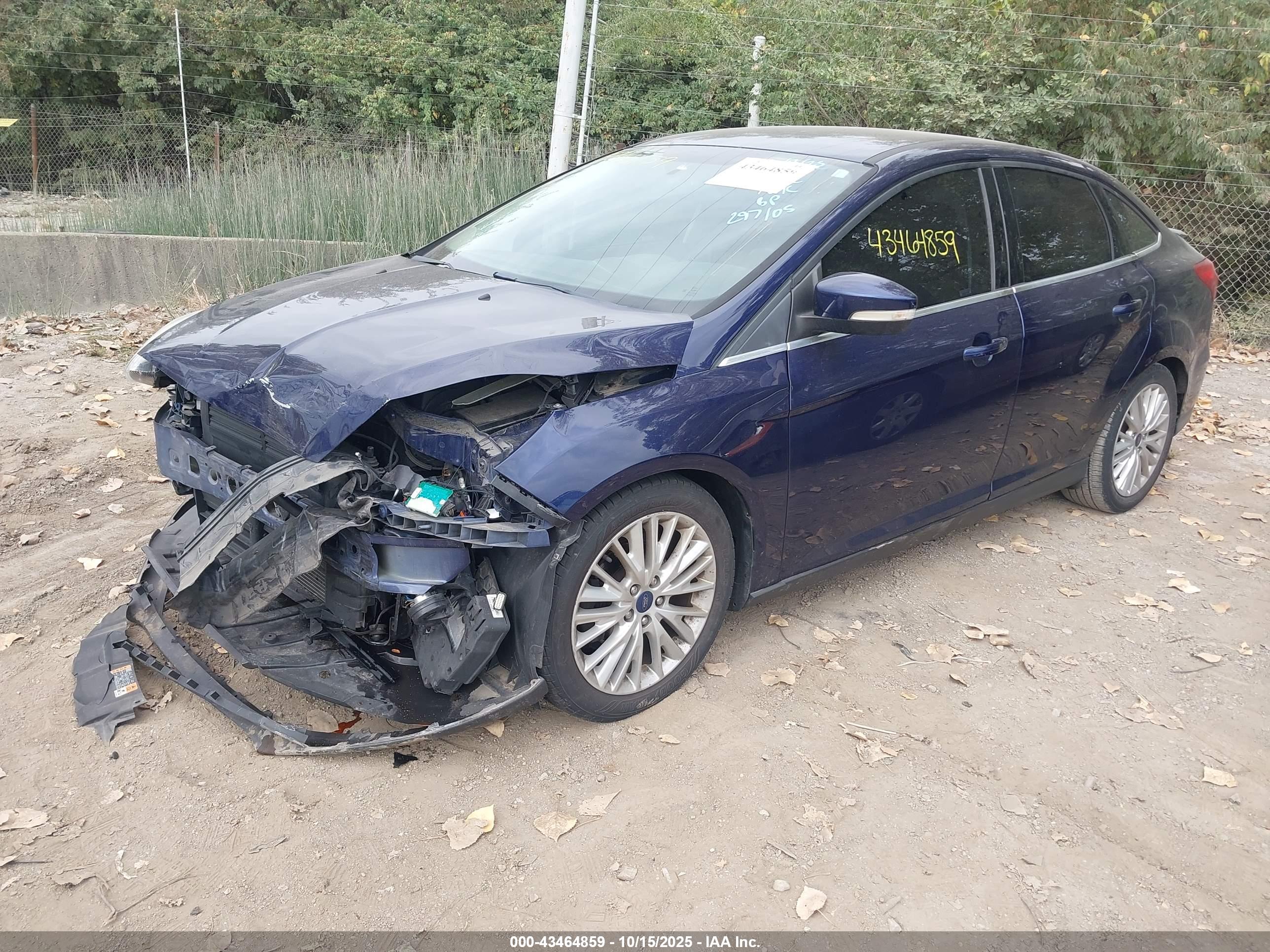 FORD FOCUS image 2