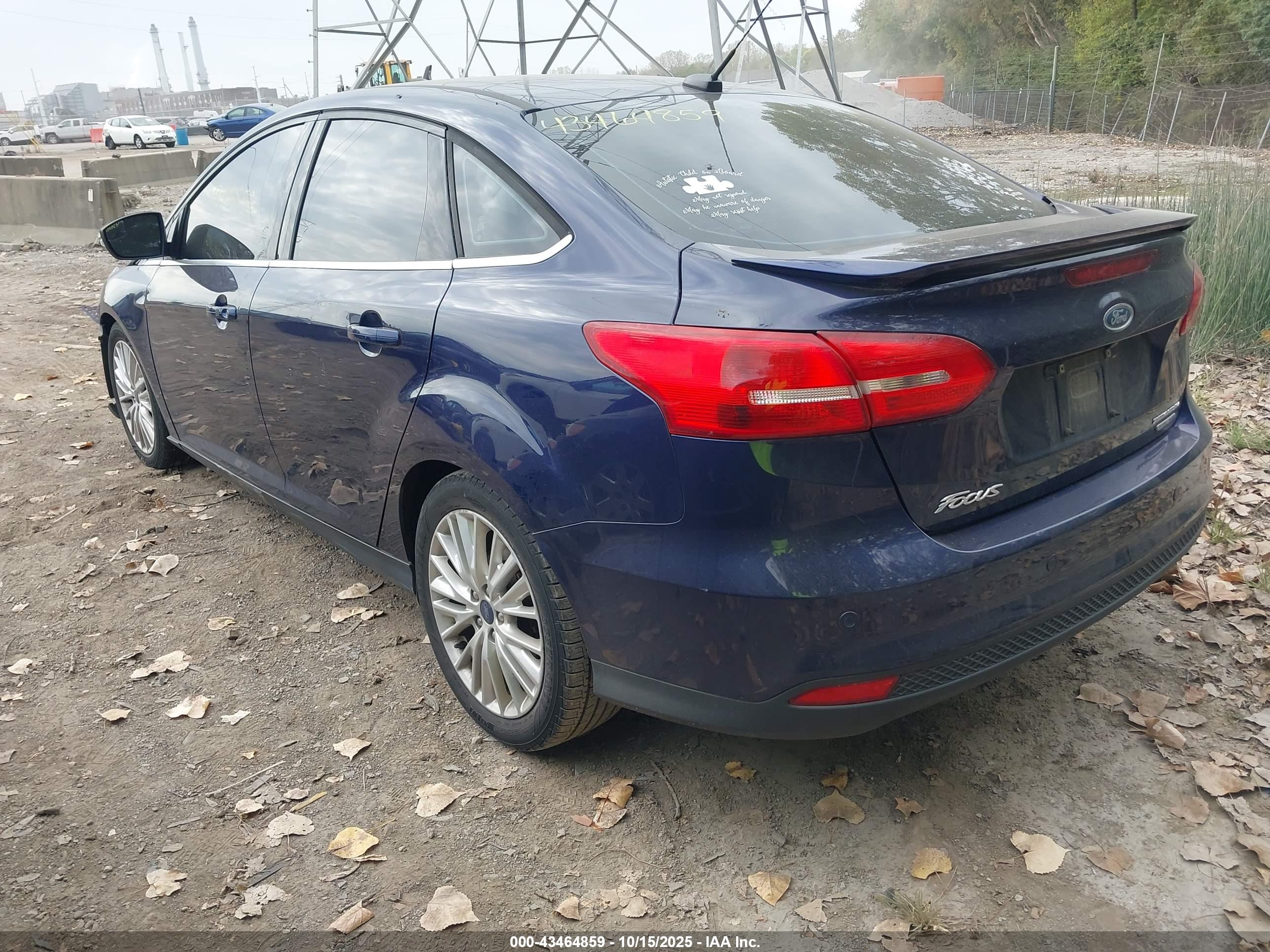 FORD FOCUS image 3