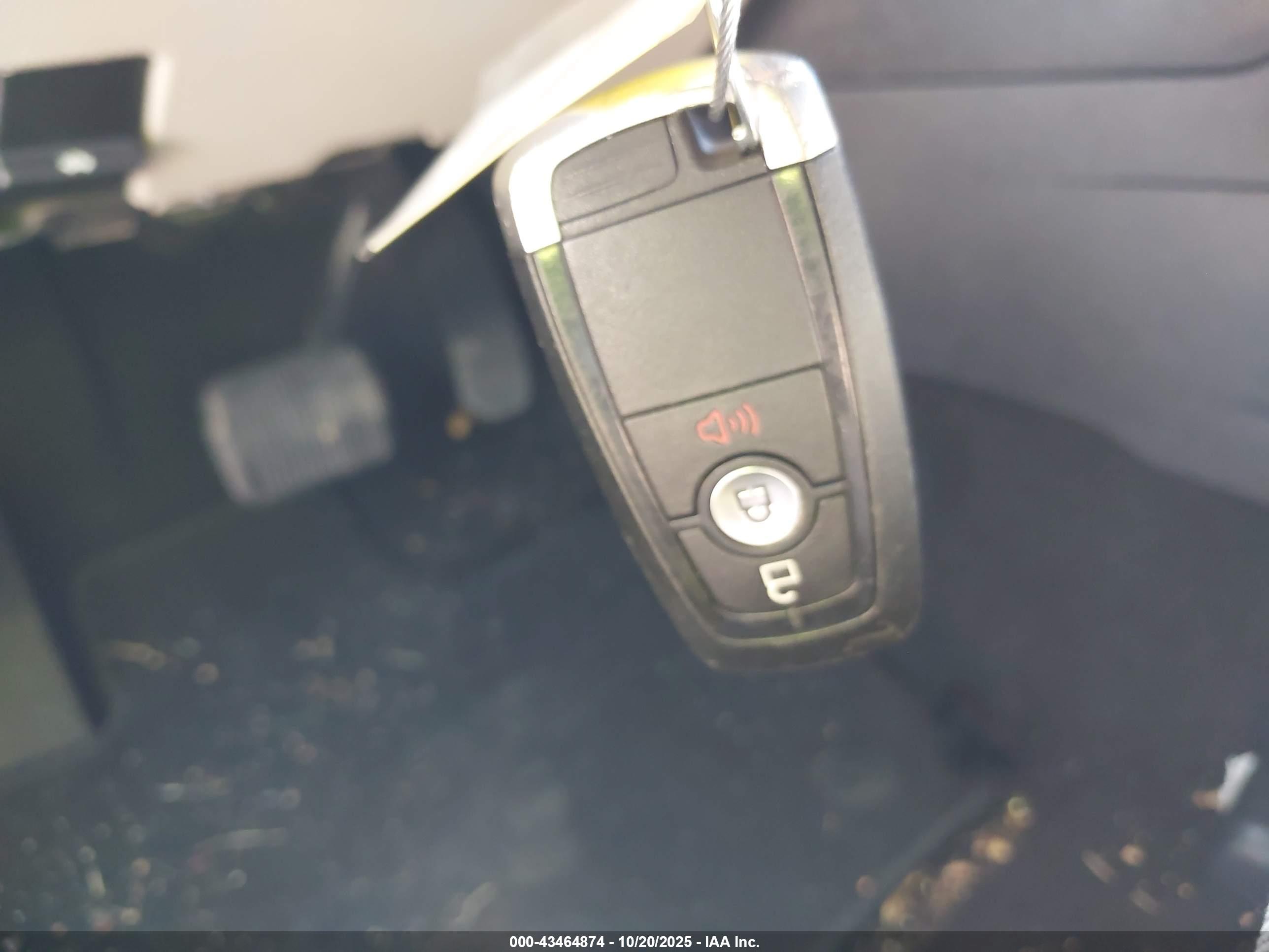 FORD EXPLORER image 11