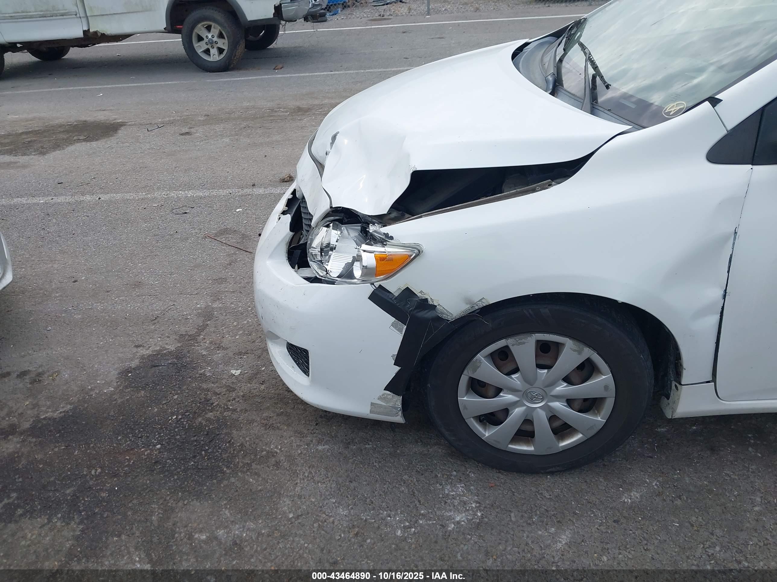TOYOTA COROLLA image 6