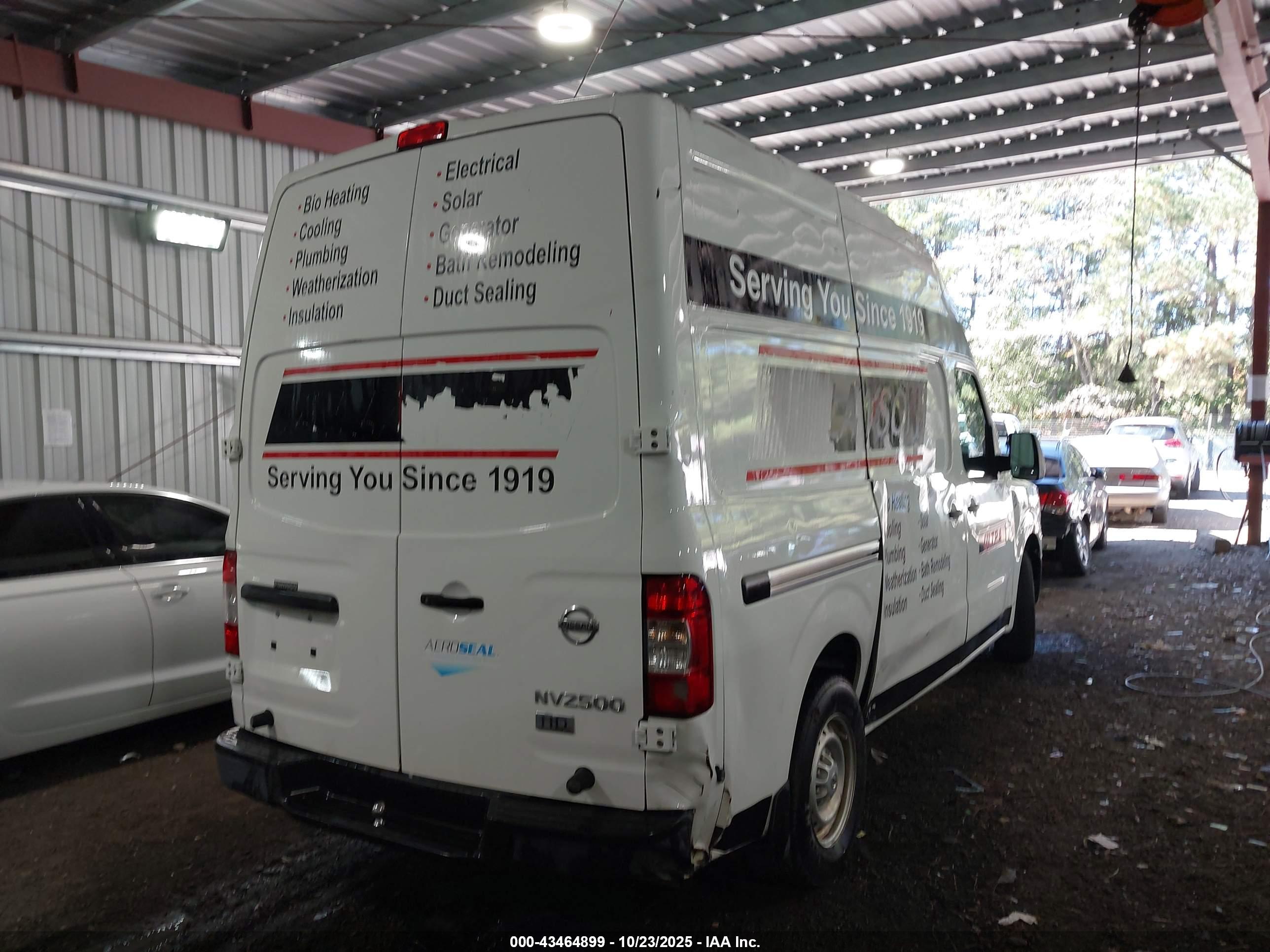 NISSAN NV image 4