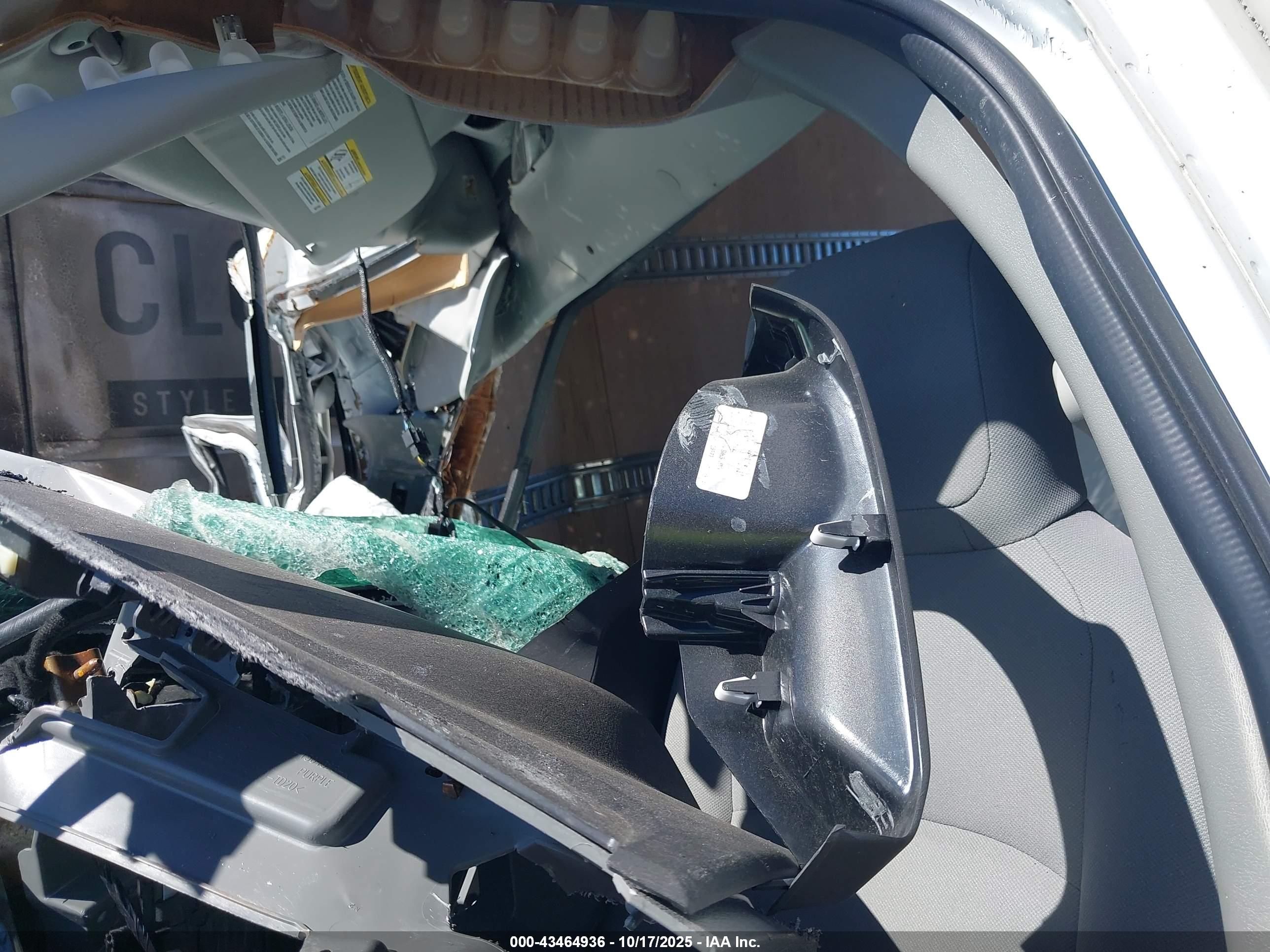FORD E-350 image 7