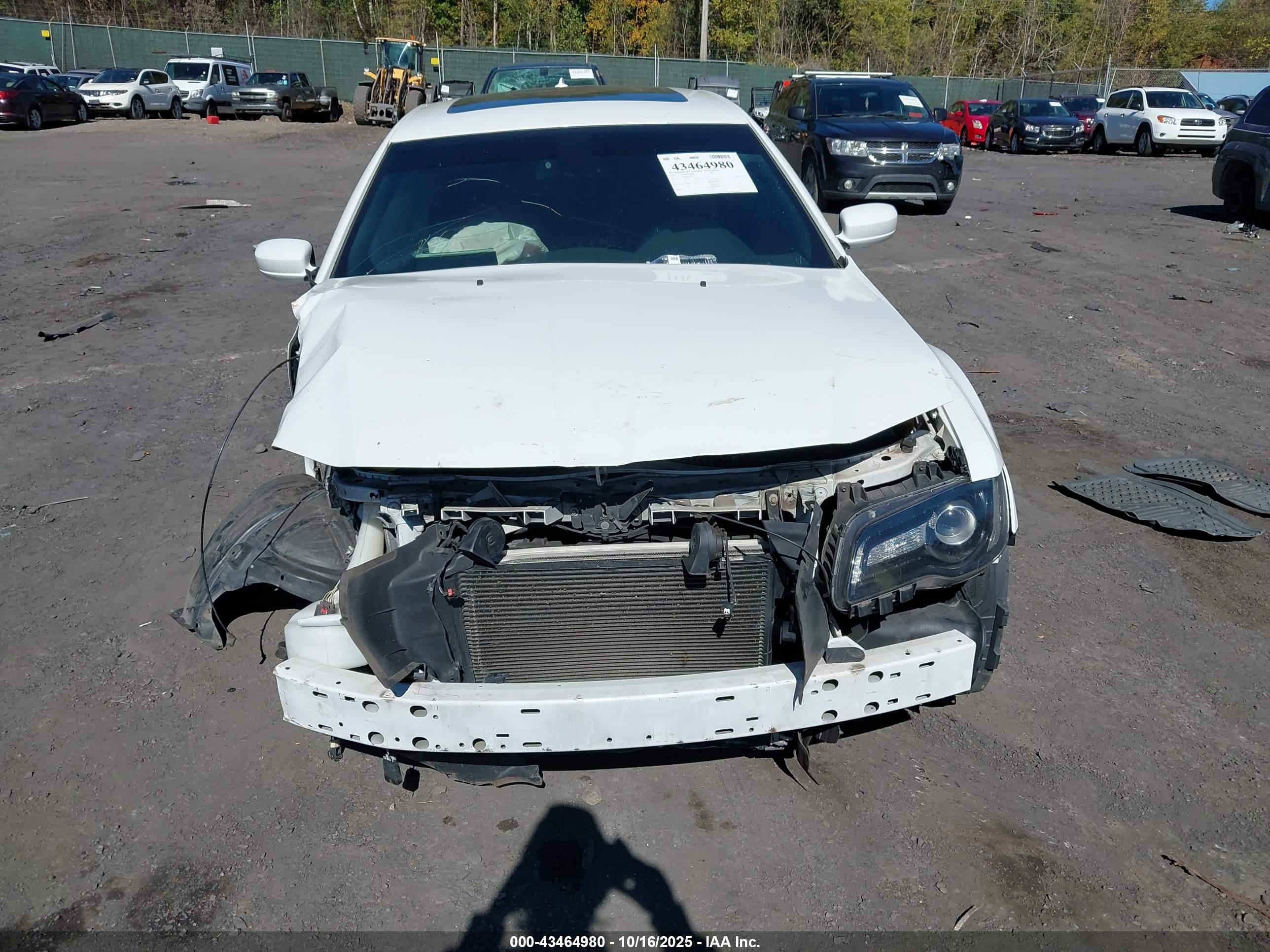 CHRYSLER 300 image 6
