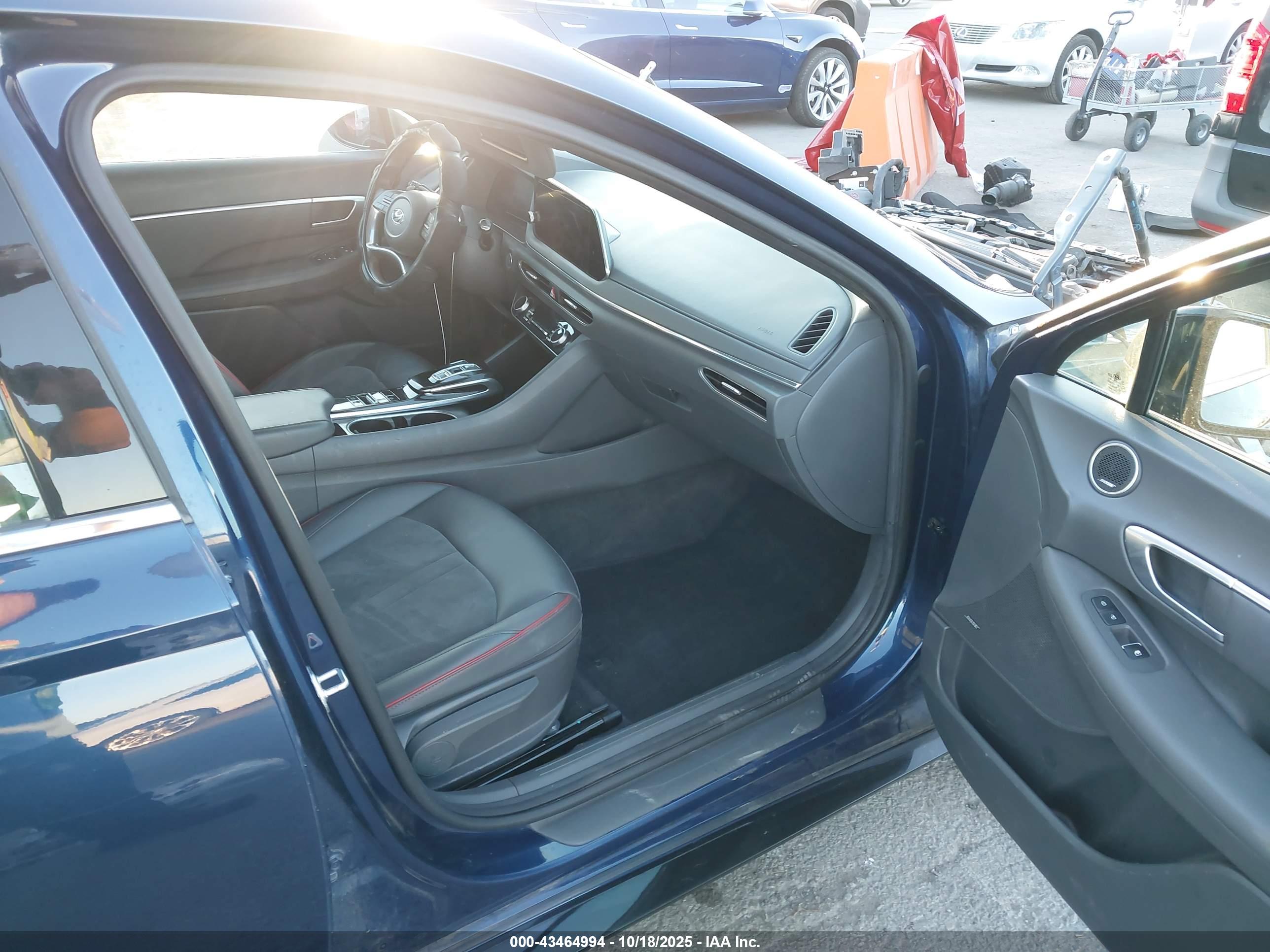 HYUNDAI SONATA image 5