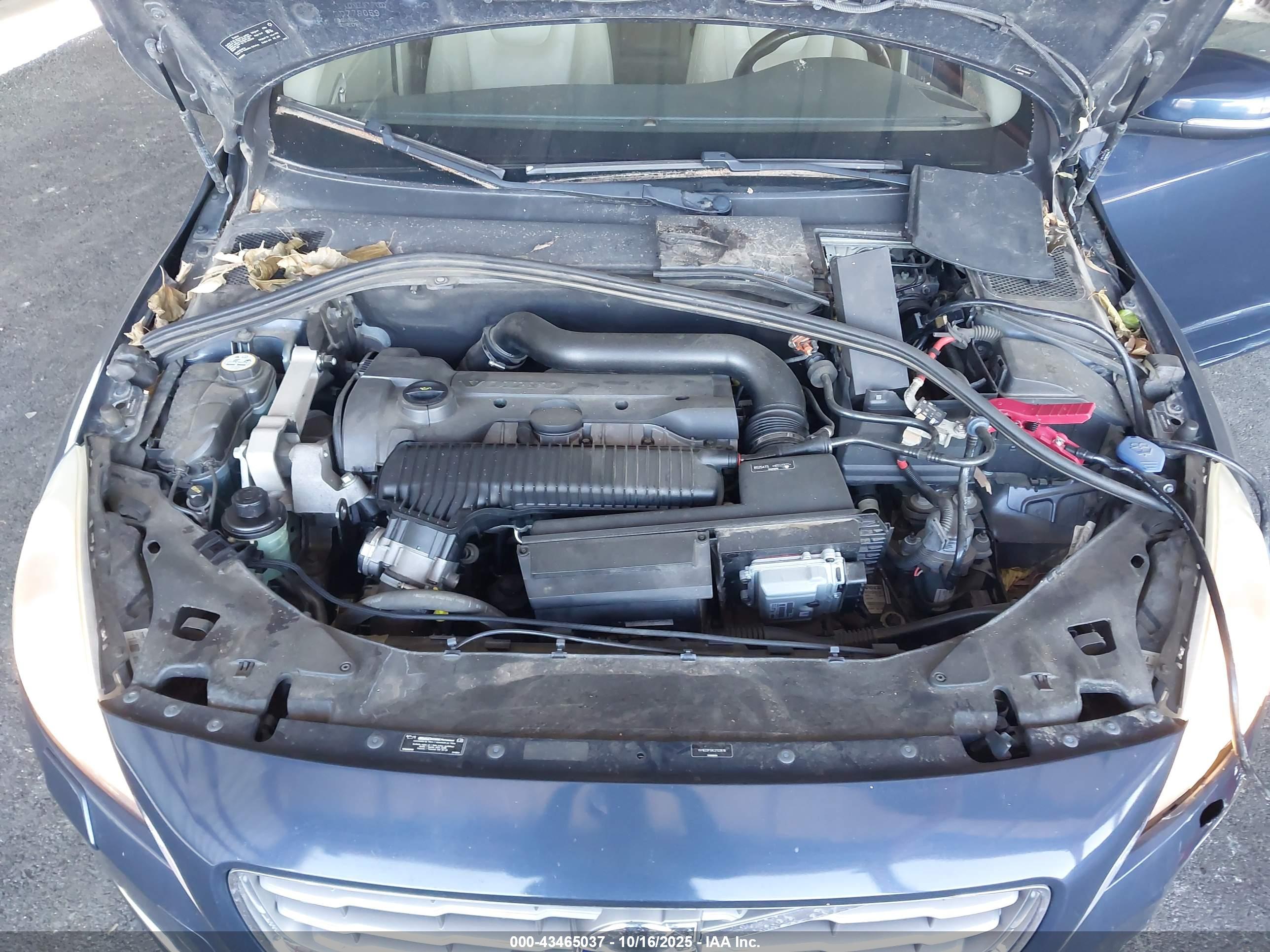 VOLVO S60 image 10