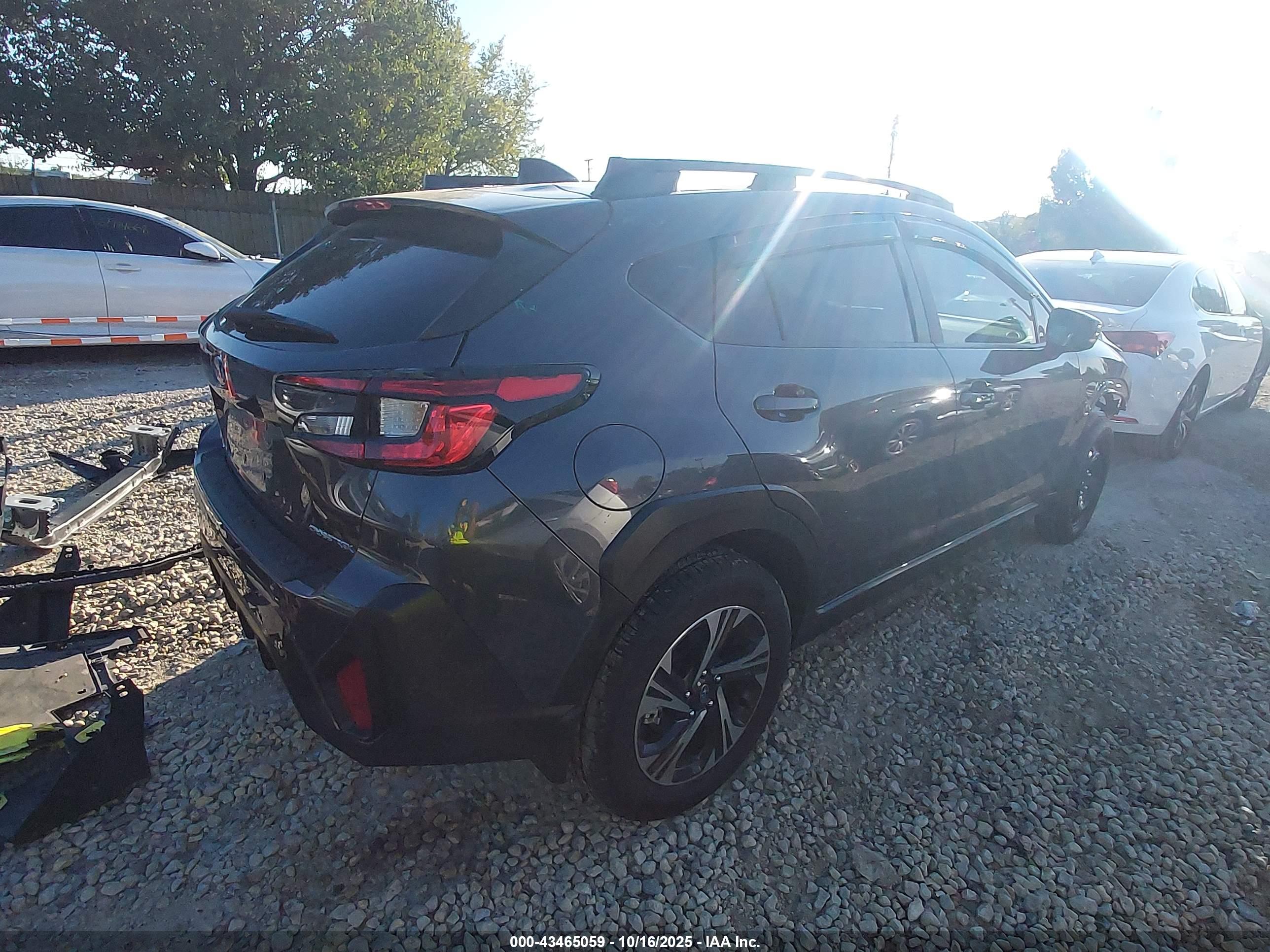 SUBARU CROSSTREK image 4