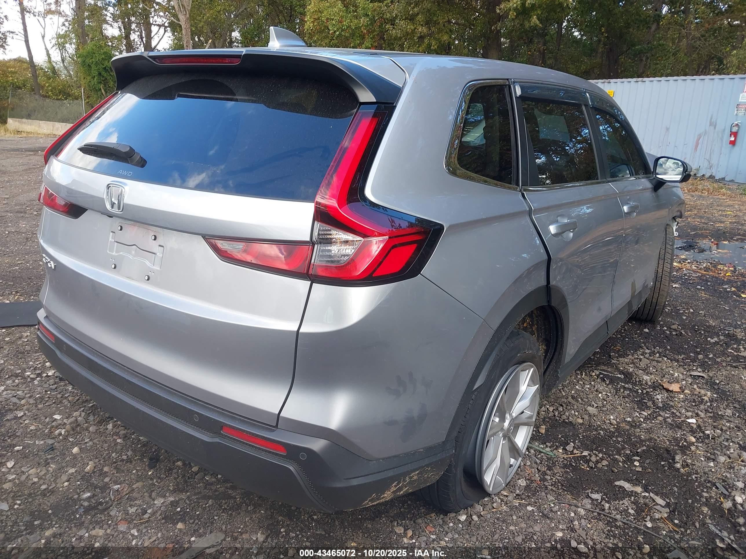 HONDA CR-V image 4